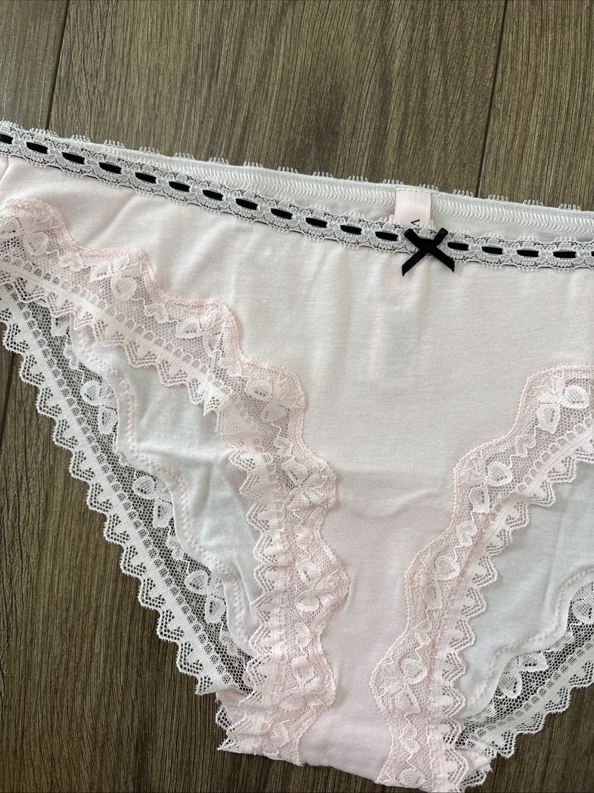 Victoria’s Secret Panties Bikini Panty Pink Lace Trim Black Ribbon Bow Large L