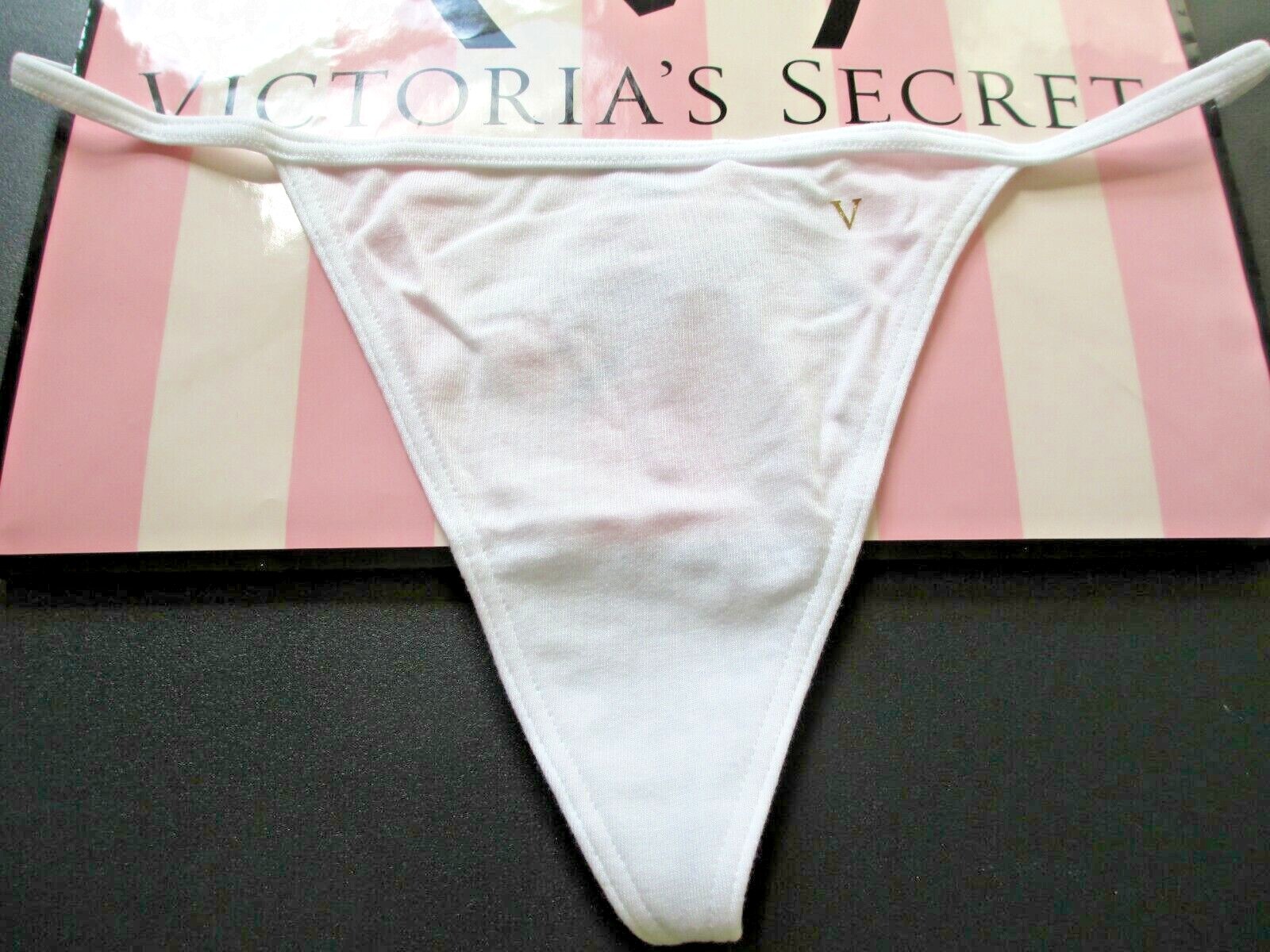 VICTORIA’S SECRET Cotton V-String Thong Panty VS White M MEDIUM G-String NWT