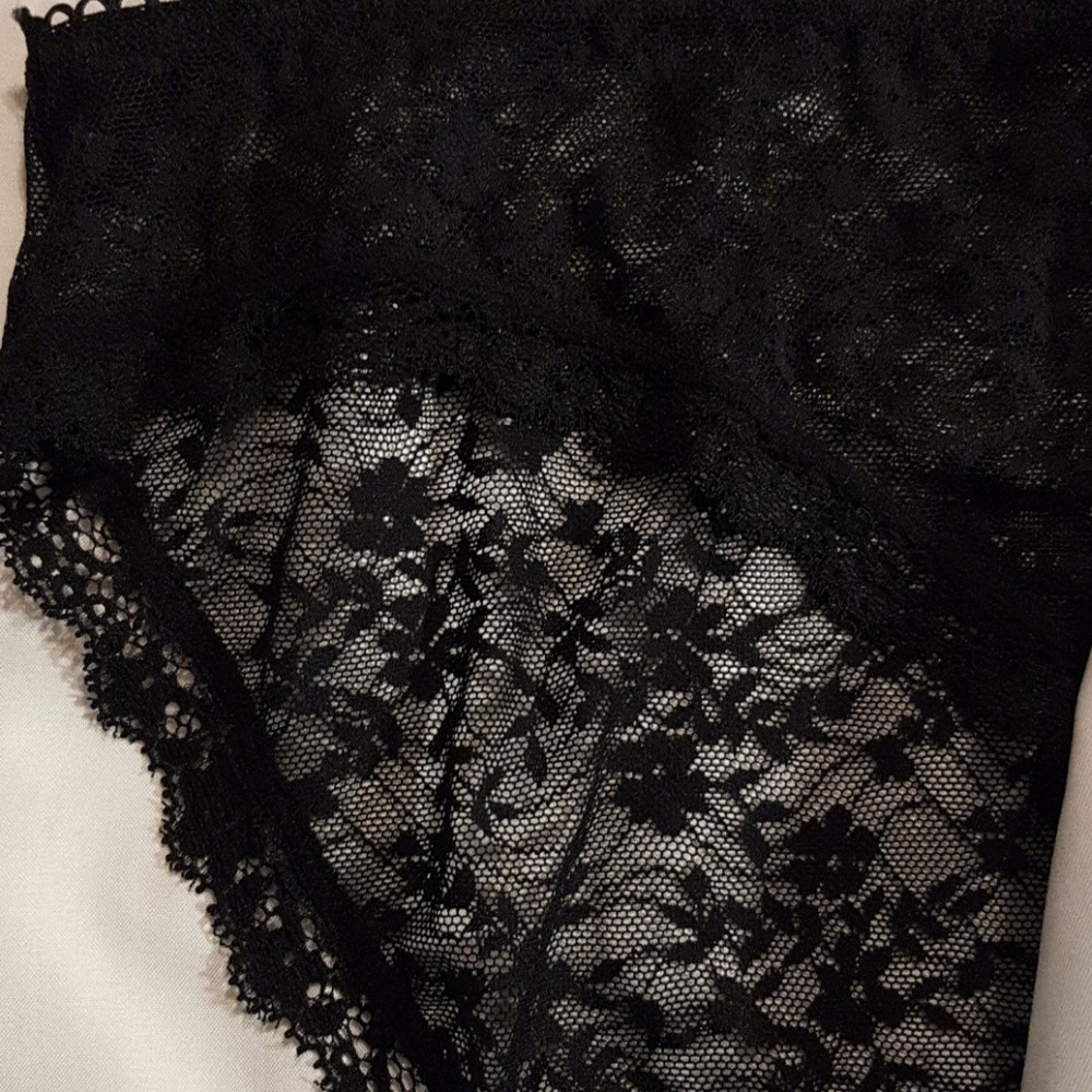 Secret Treasures women’s size XXXL or 10, 3 pack of sexy bikini panties
