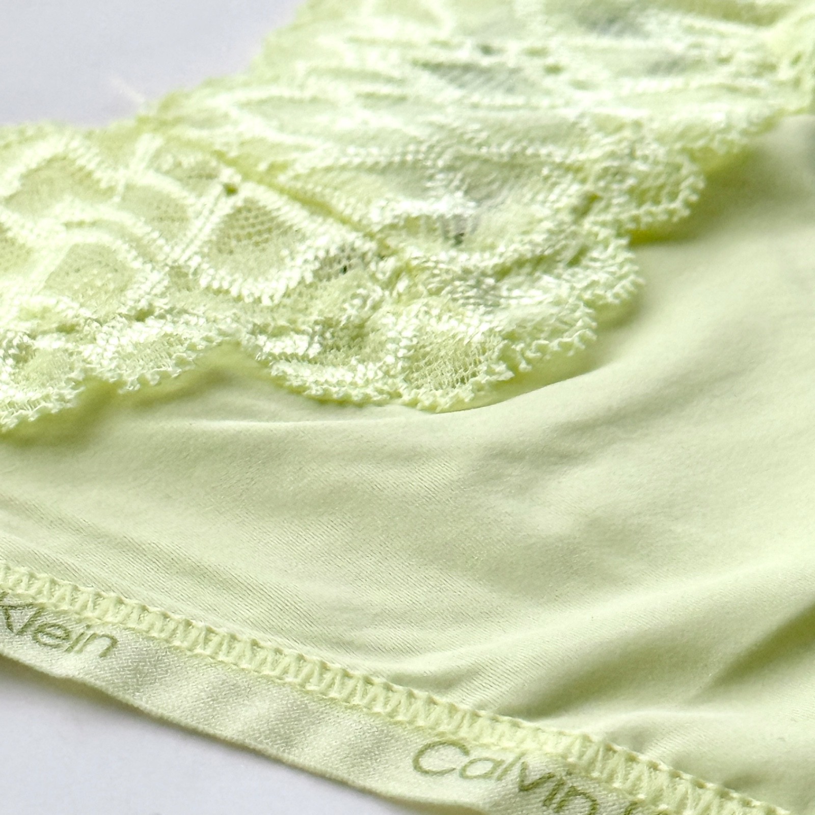 Calvin Klein Attraction Thong Panty Pale Lime Yellow SZ S/M/L/XL