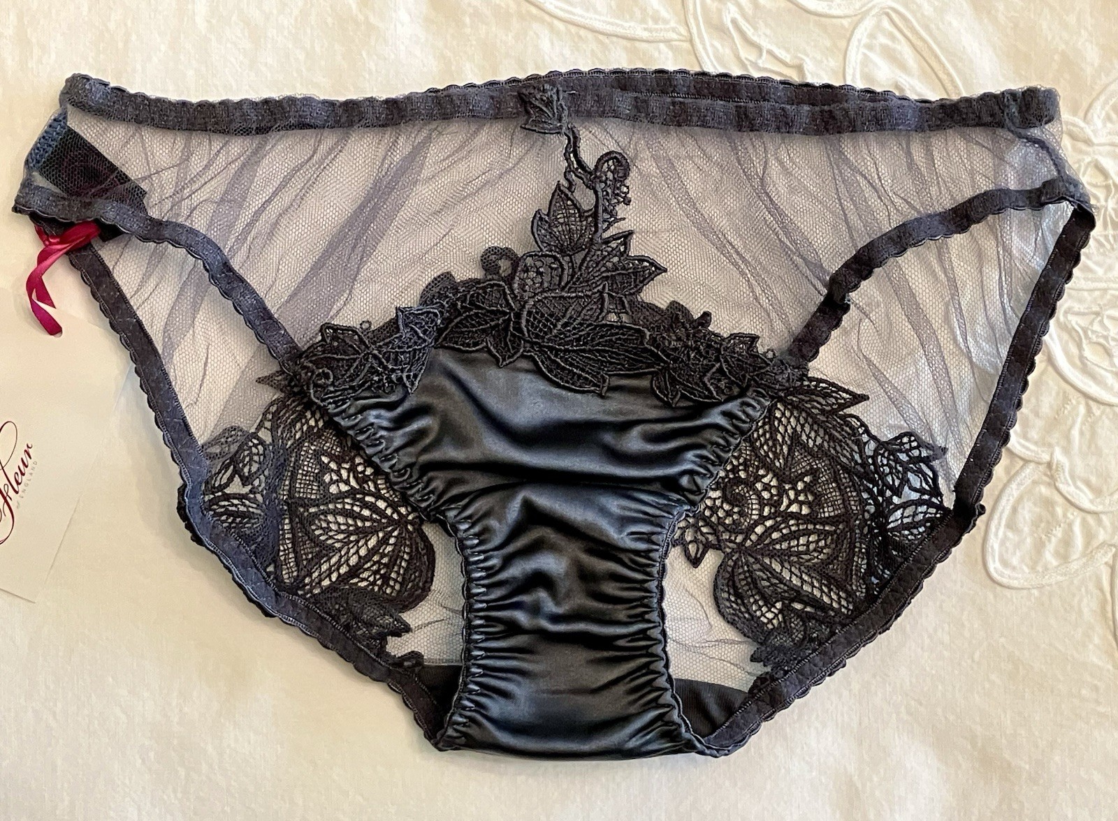 *LAST CALL* BNWT Fleur of England Wilderness Brief Stunning Color w/Embroidery