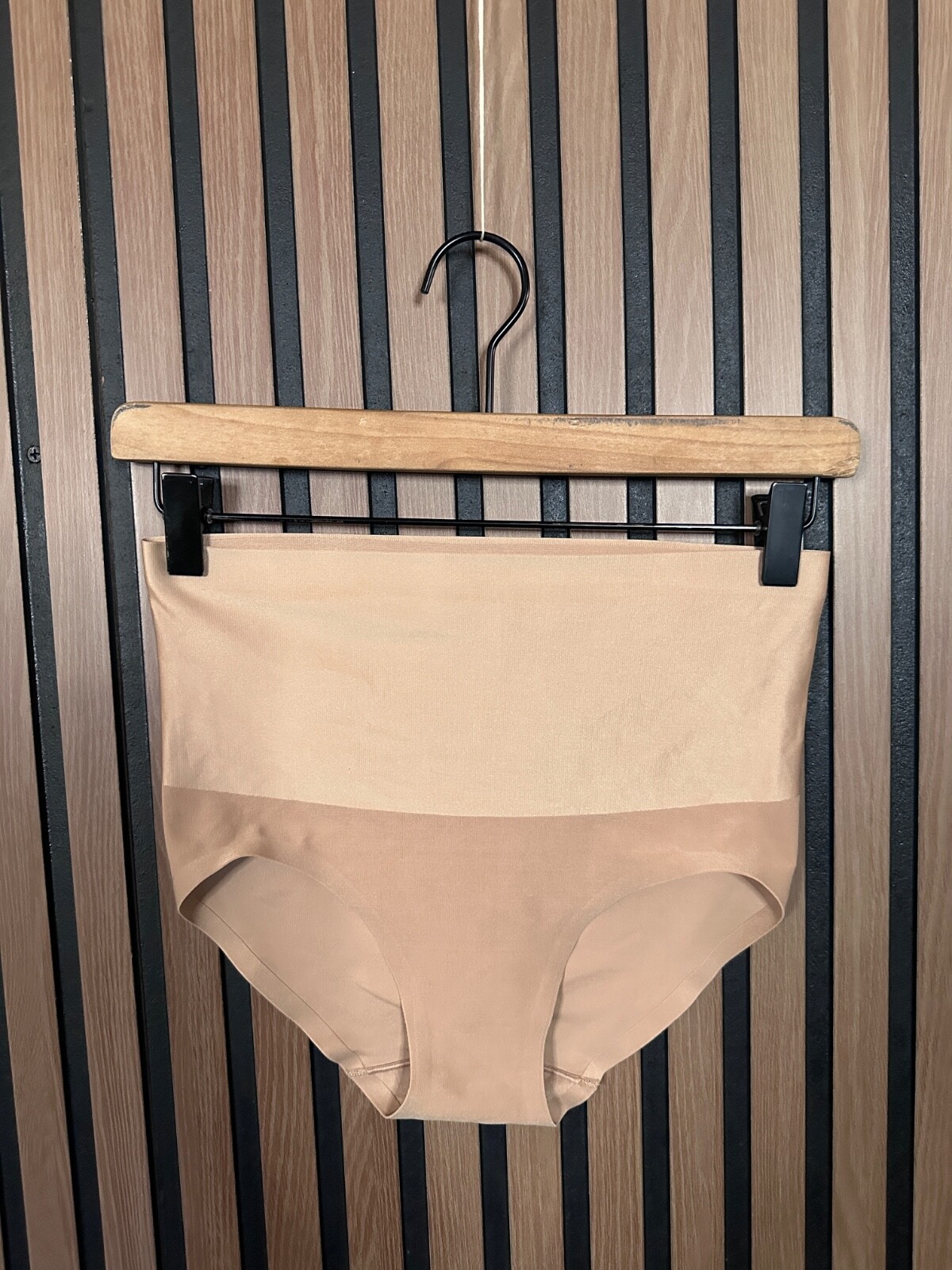 New Victoria’s Secret Panties Medium Tan Body High Rise Soothing Shimmer Cheeky