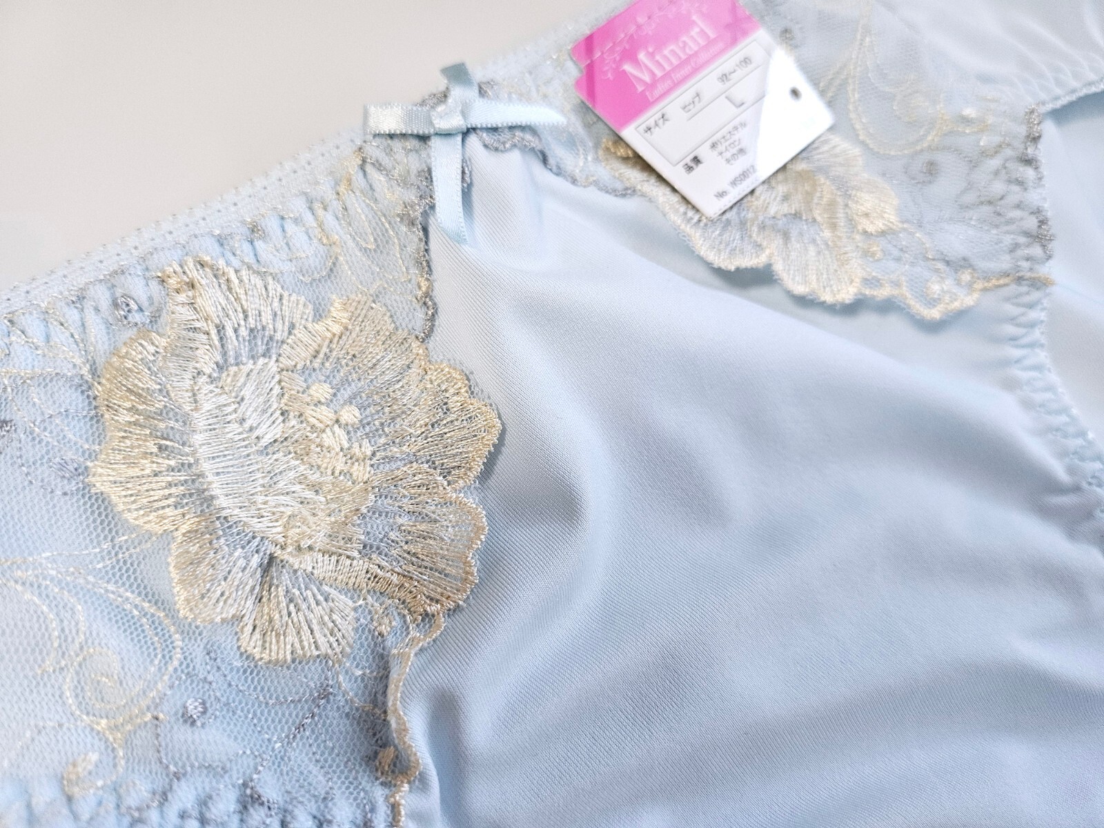 US Size M/6 Nylon Smooth Tricot Lace Flower Panties Women Underwear Light Blue