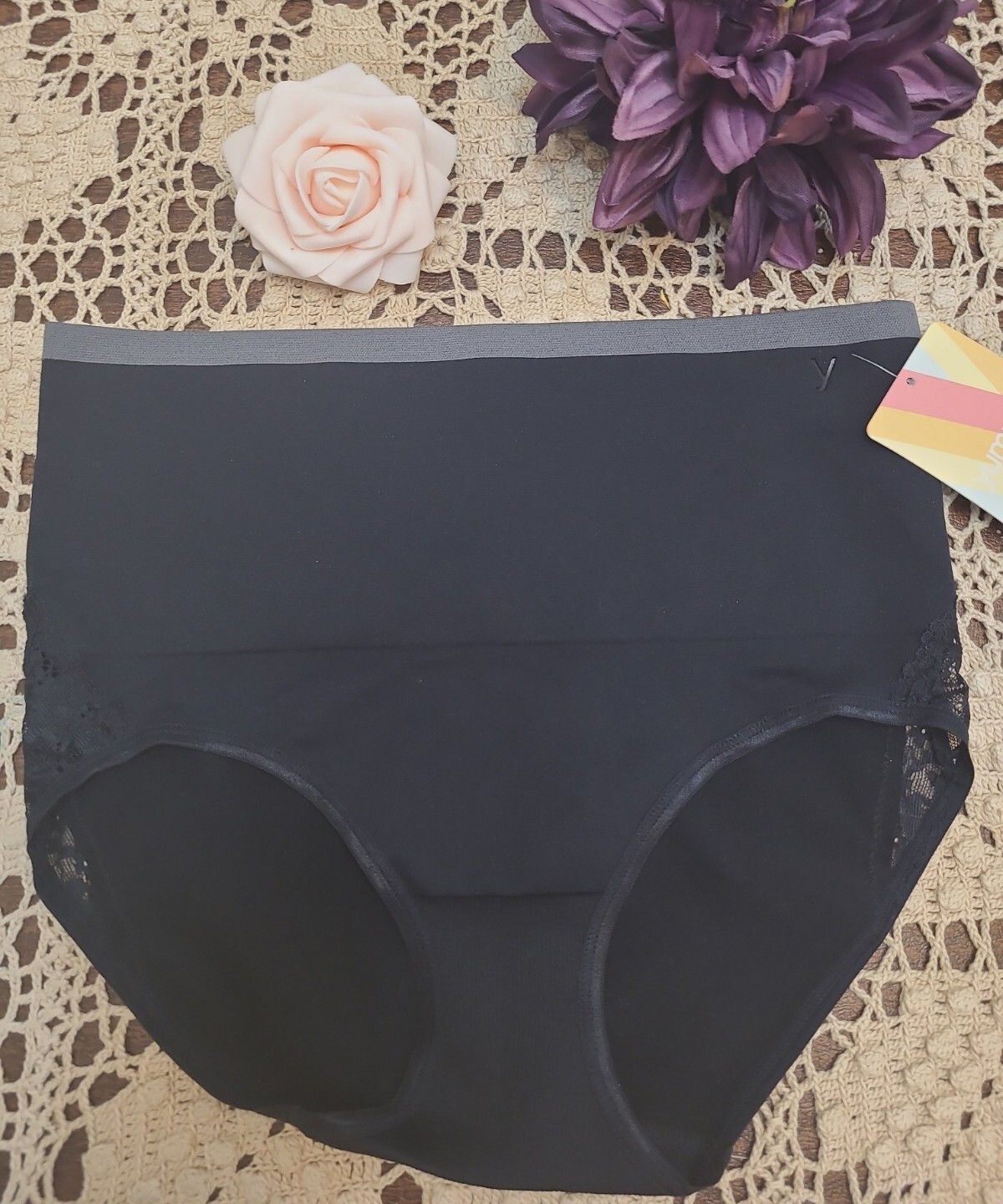 YUMMIE Lace Insert Seamless Shaping Brief ~ BLACK ~ L/XL ~ NWT~~ YT5-211