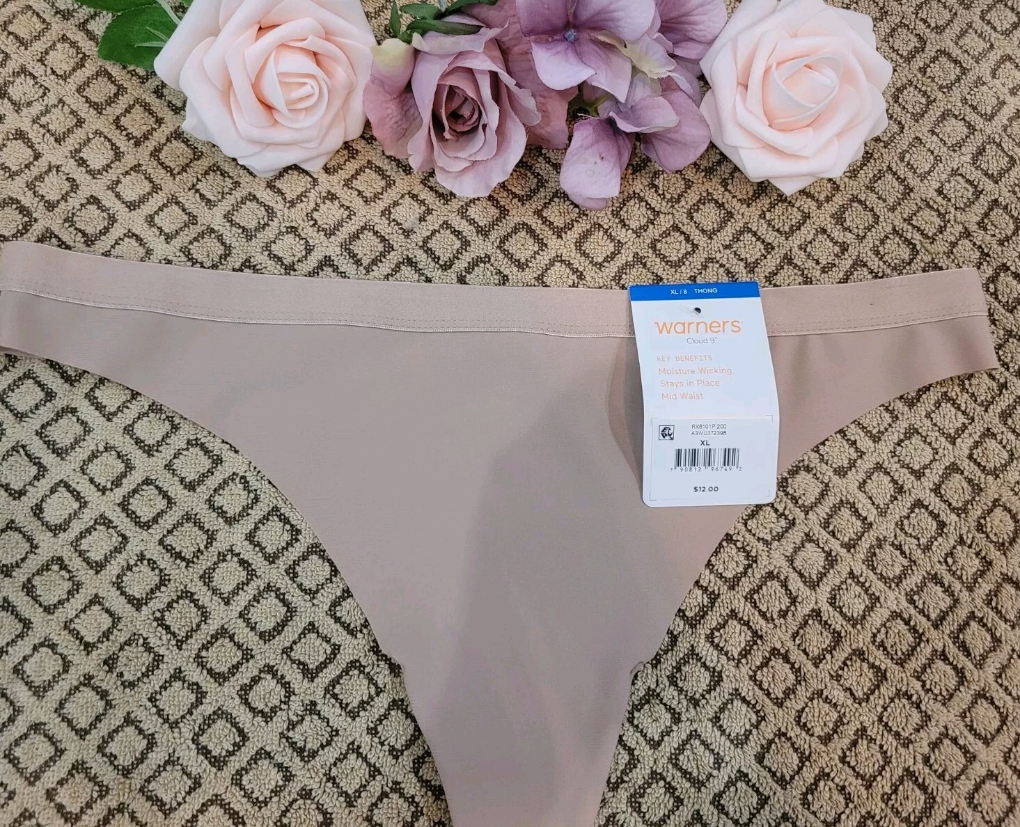 WARNER’s Cloud 9 SeXy Smooth Slinky Champagne THONG Panty RX8101P -XL/8 nwt