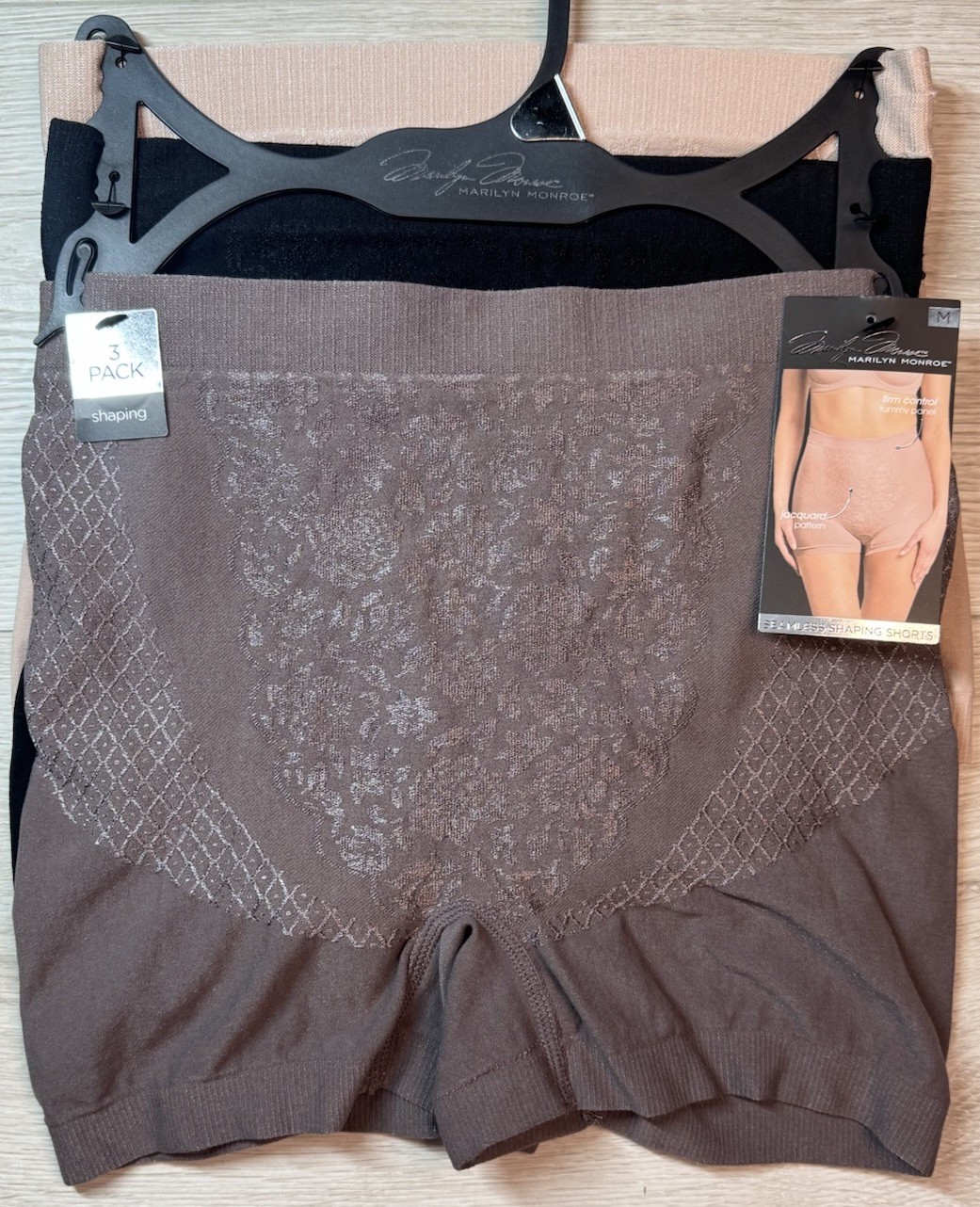 MARILYN MONROE Women 3 Pack SEAMLESS FIRM SHAPER SHORTS Beige Brown Black Size M