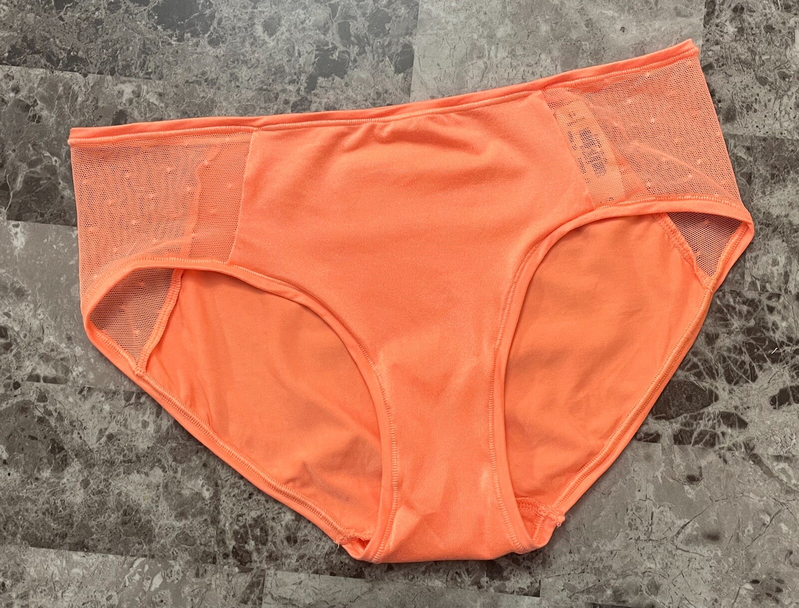 NWT VICTORIA’S SECRET FABULOUS L PEACH MESH SATINY SMOOTH RARE HIPHUGGER PANTIES