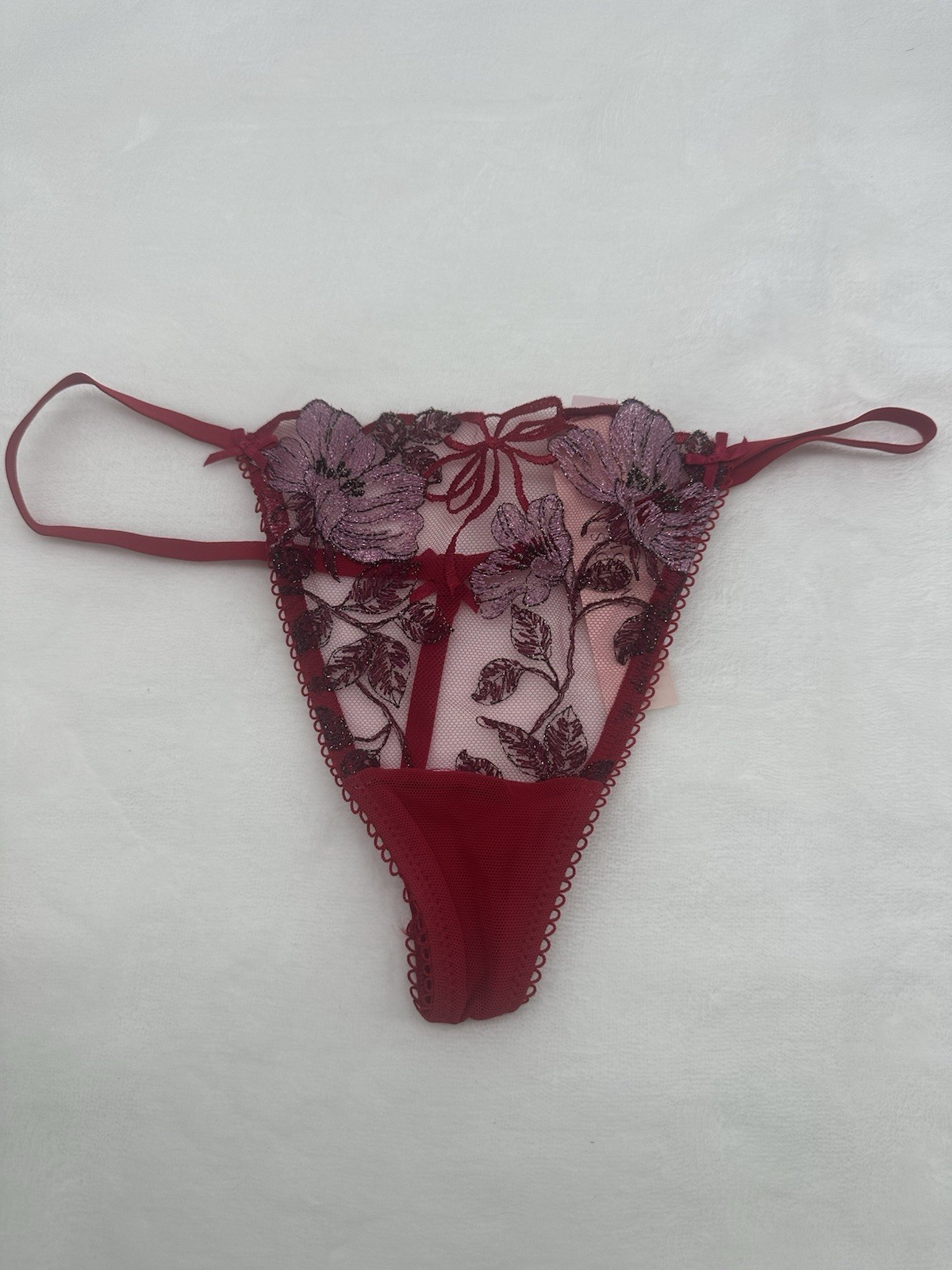 🌹Victoria’s Secret Dream Angels LARGE Red Floral Bow 🌹Embroidered V STRING
