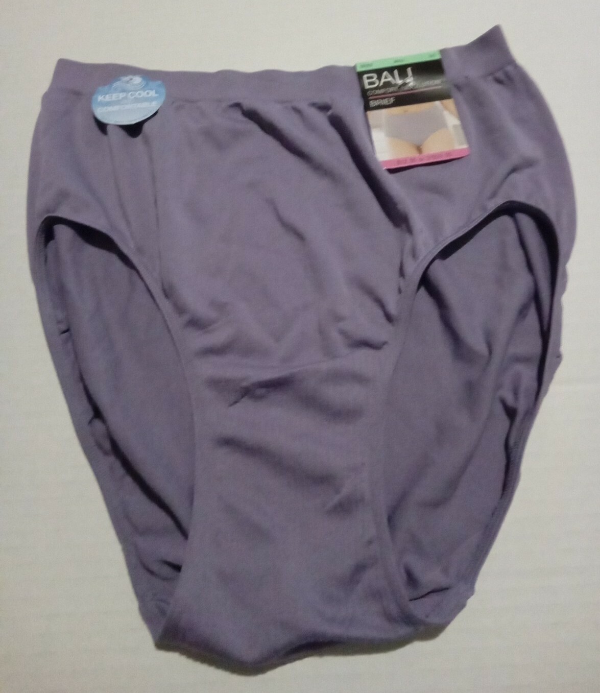 NWT Bali Comfort Revolution Brief 8 / 9 803J Lavender