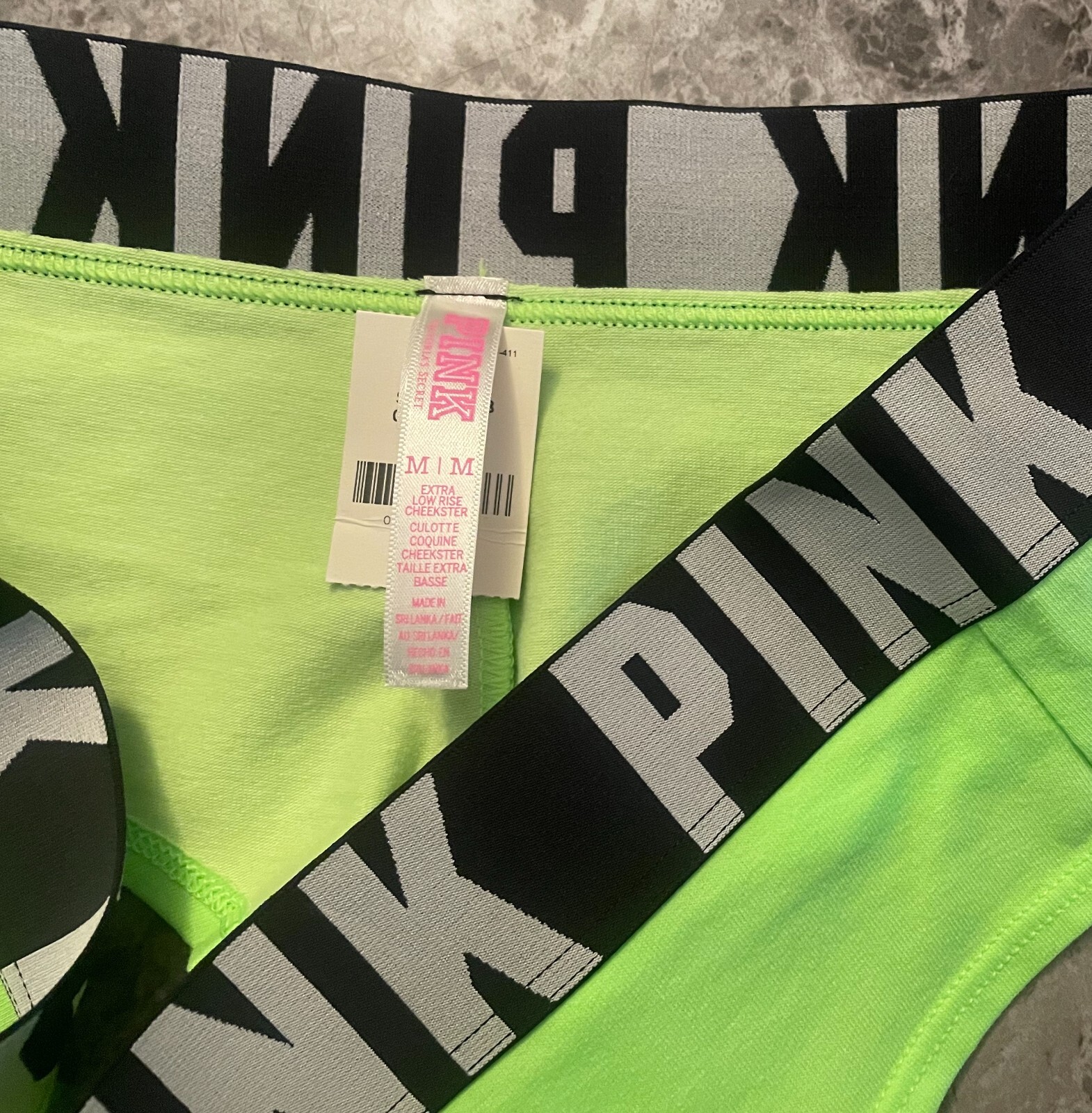 NWT VICTORIA’S SECRET PINK M NEON GREEN THICK LOGO BAND RARE CHEEKSTER PANTIES
