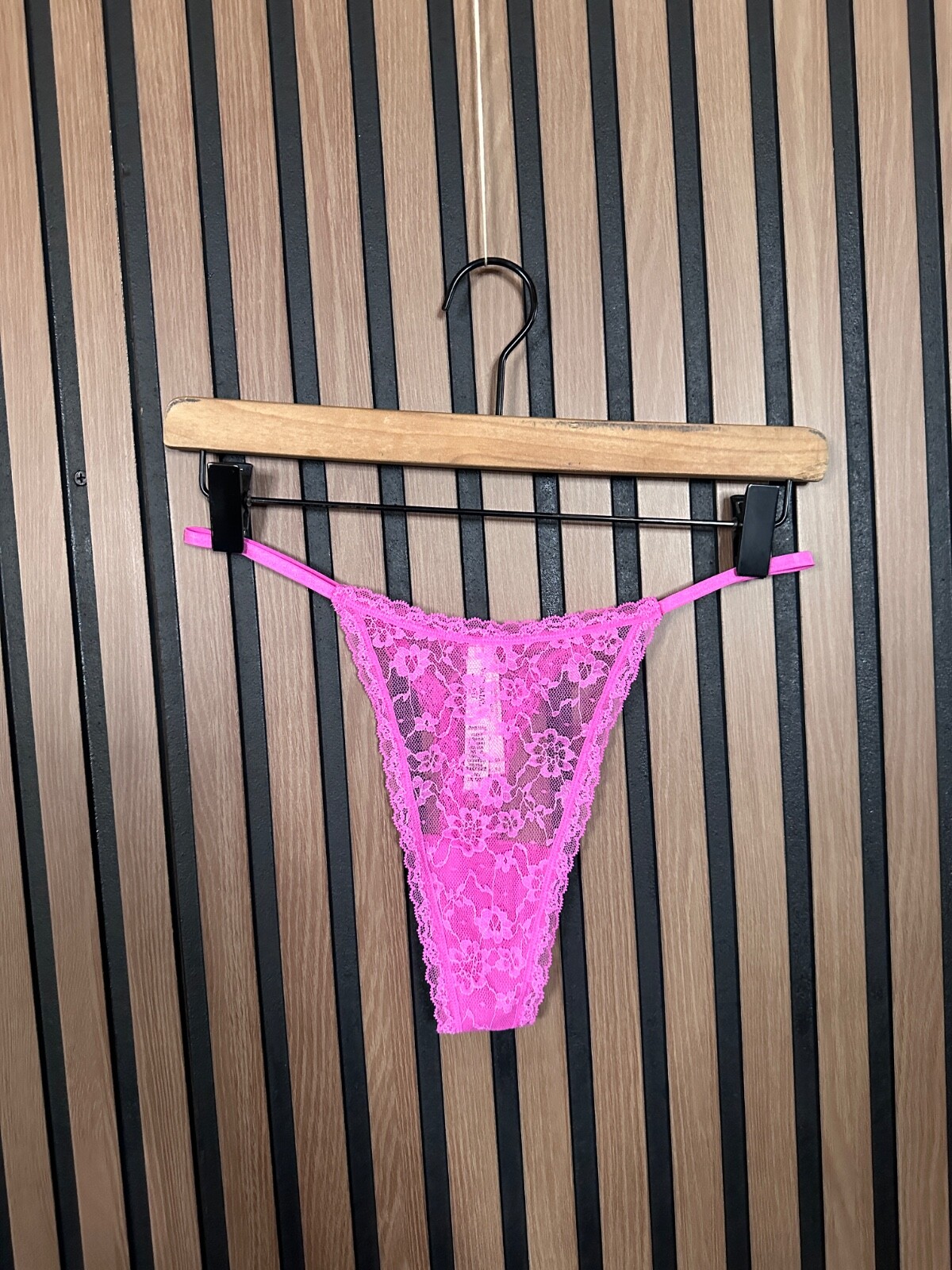 New Victoria’s Secret Large String Thong Small Pink Undies Panties Lace Elastic