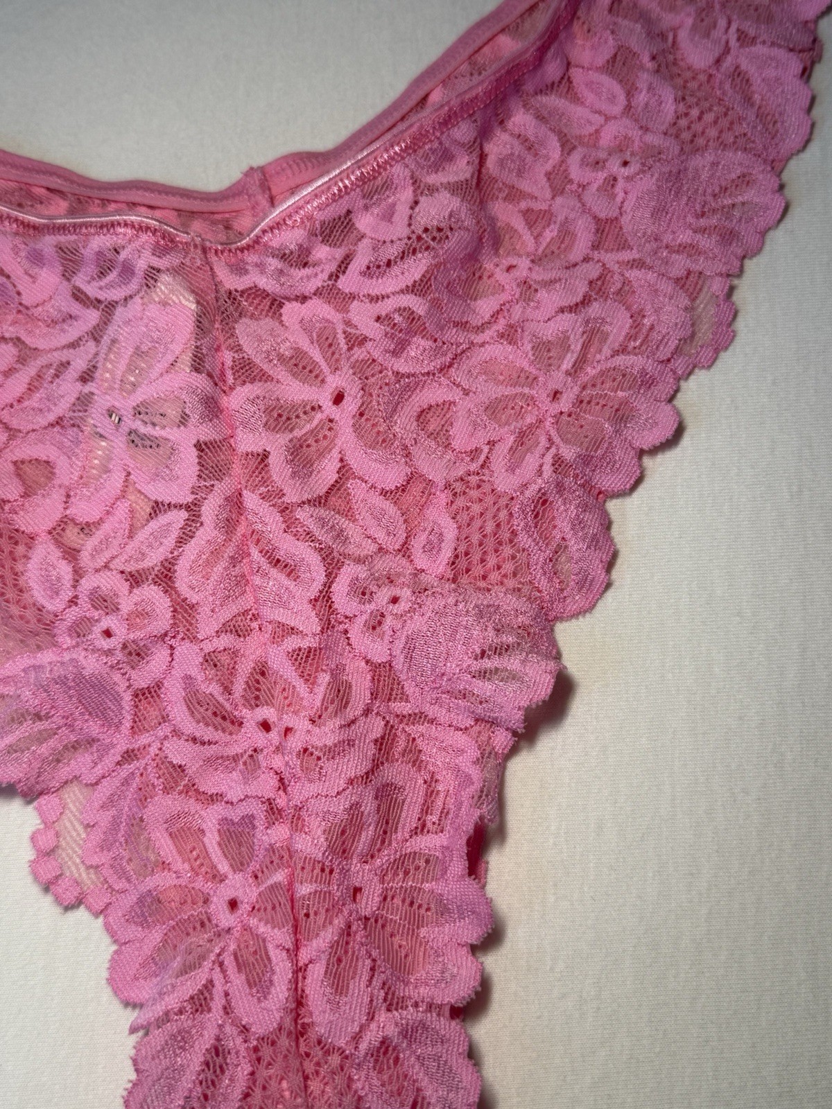 NWT Vintage 2003 Victoria’s Secret Pink Lace Brazilian Panties L