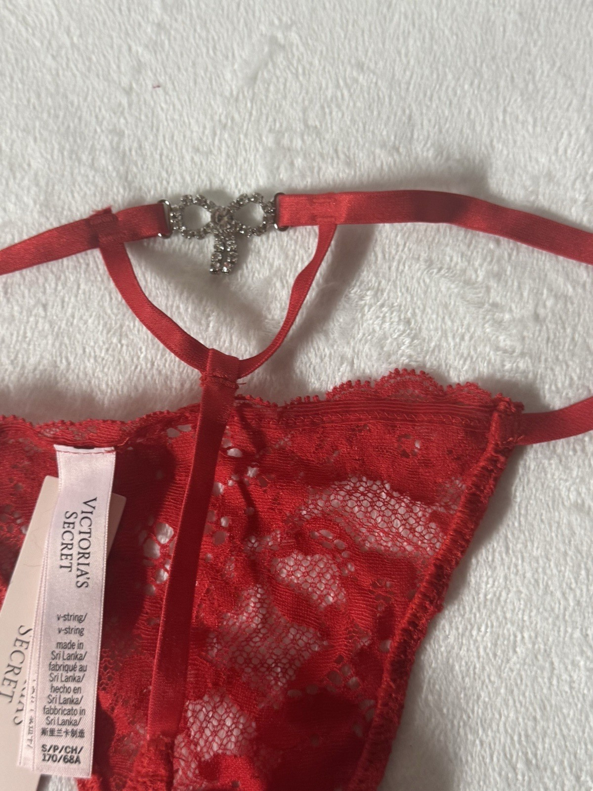 Victoria’s Secret Luxe Lace V-String Panty – Red Crystal Logo – NWT Small