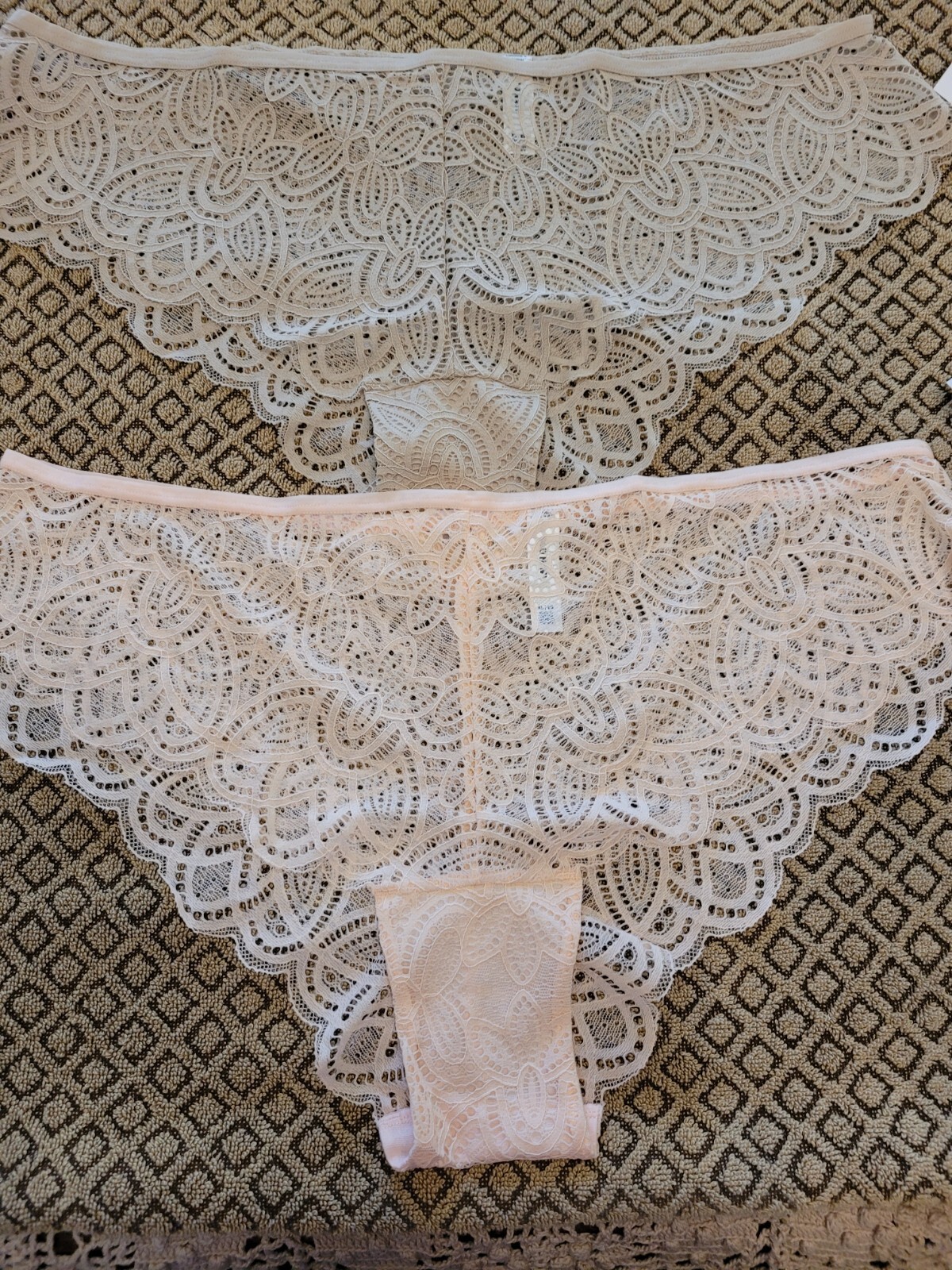XXL OLD NAVY SeXy Lace 1 Beige 1 Pink Oyster Cheeky Underwear Panties NWT