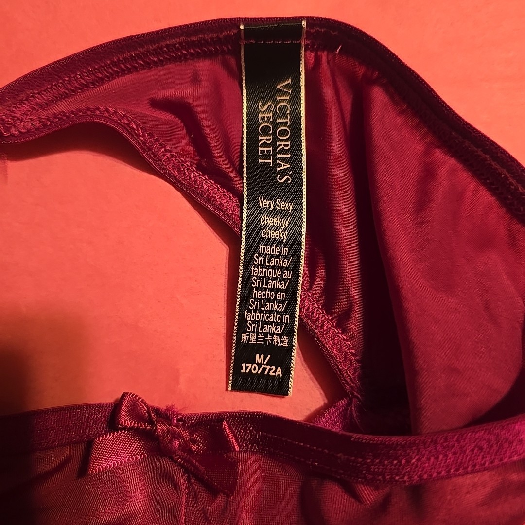 Victoria’s Secret Very Sexy Cheeky Panties Med. Burgandy/Plum W/ Tassel On Back