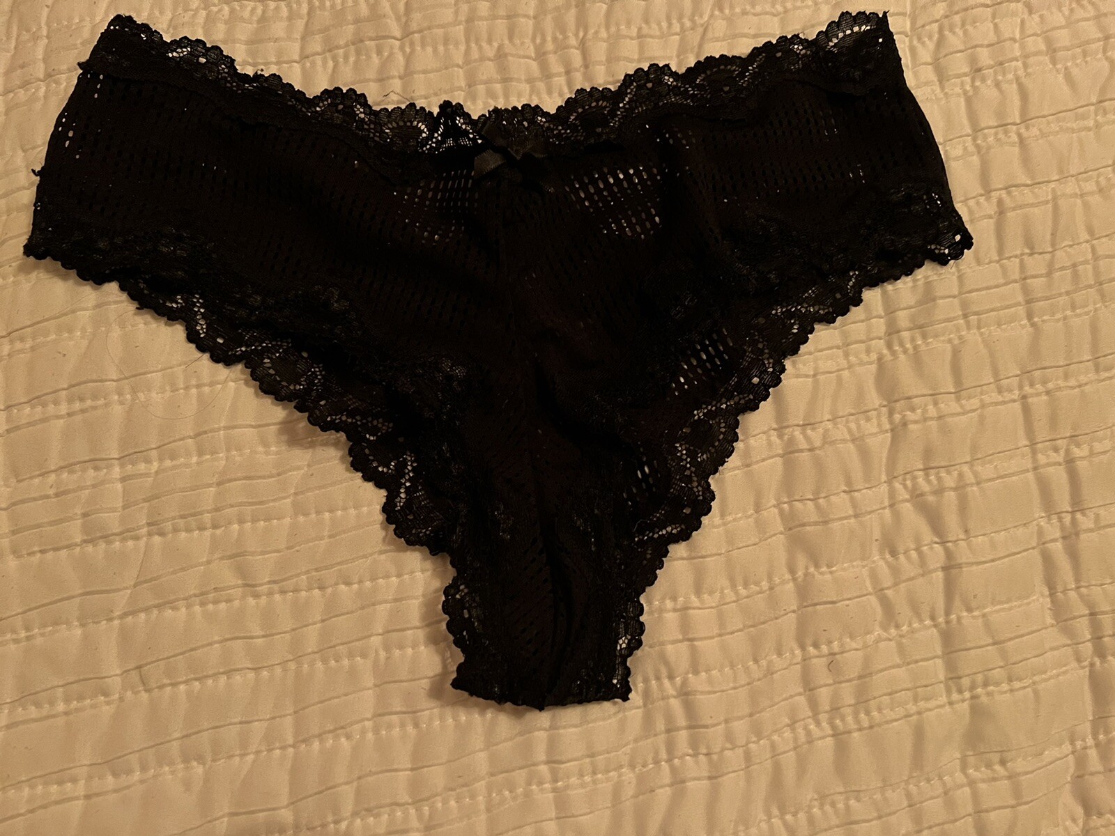 VICTORIA SECRET BEAUTIFUL VERY SEXY LACE BLACK THONG PANTIES MED