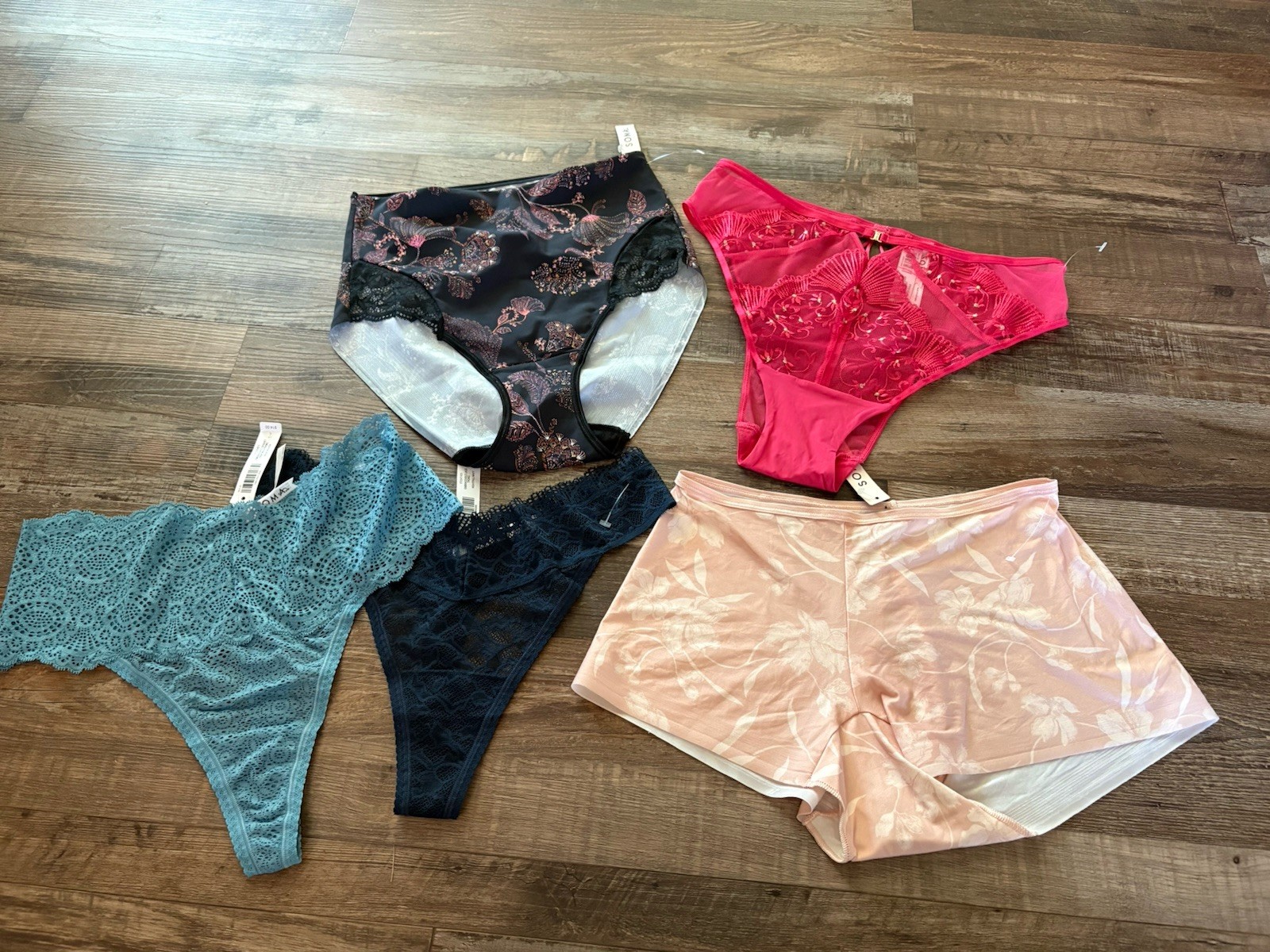 NWT Lot Of 5 Soma Underwear Size Large Various Styles