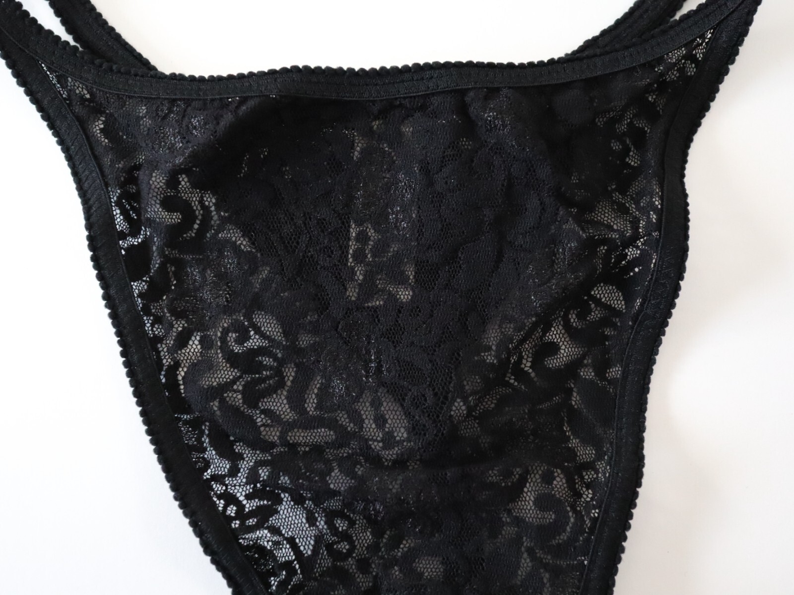 NEW Victoria’s Secret VTG 90s Y2K Stretch Lace V-String Thong Panty SMALL