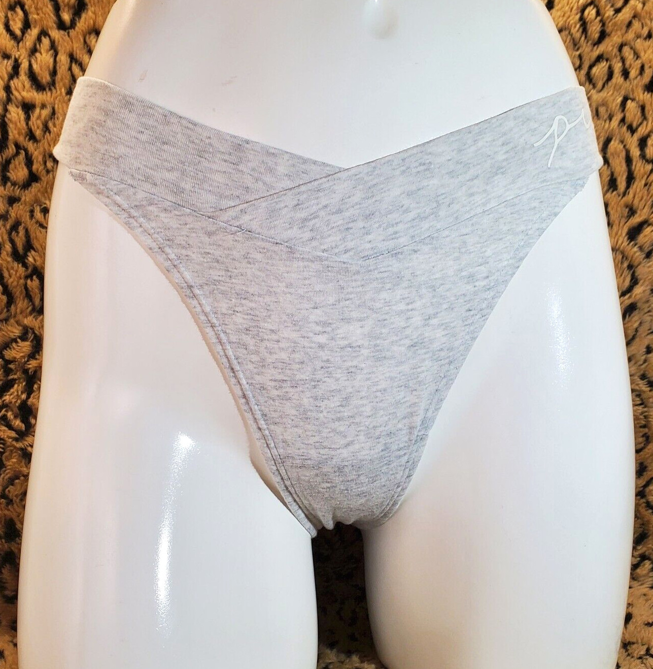Victoria’s Secret PINK Logo Light Gray Static Thong String Panty M NWT Sexy