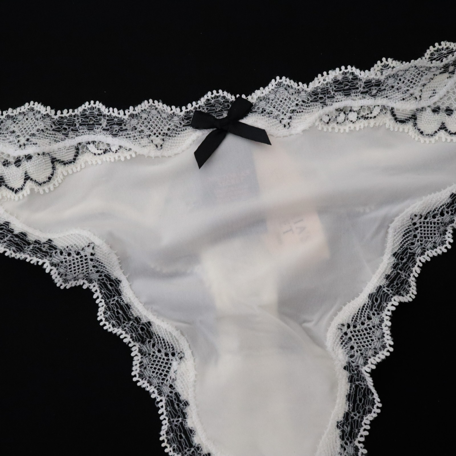 NEW Victoria’s Secret VTG Silky Sheer Satin Dream Angels Thong Panties SMALL