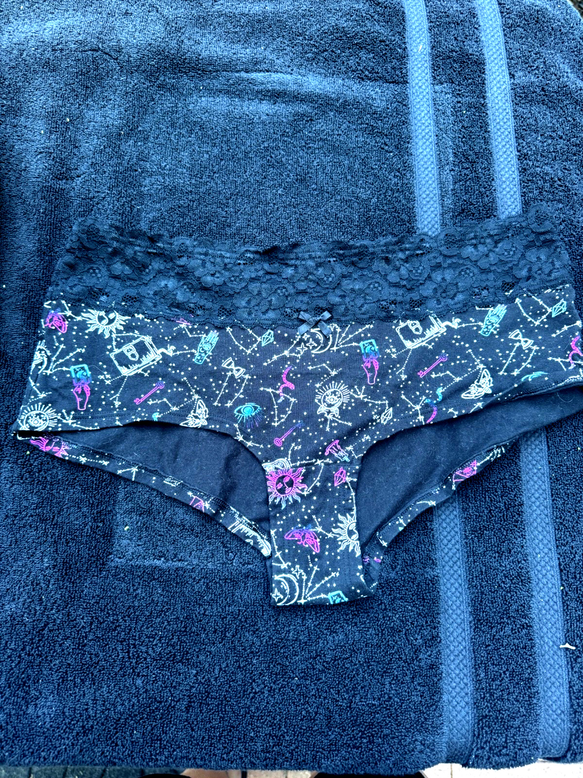 Torrid Celestial Boyshort Panties Black Sun Moon Star Print Underwear sz 00