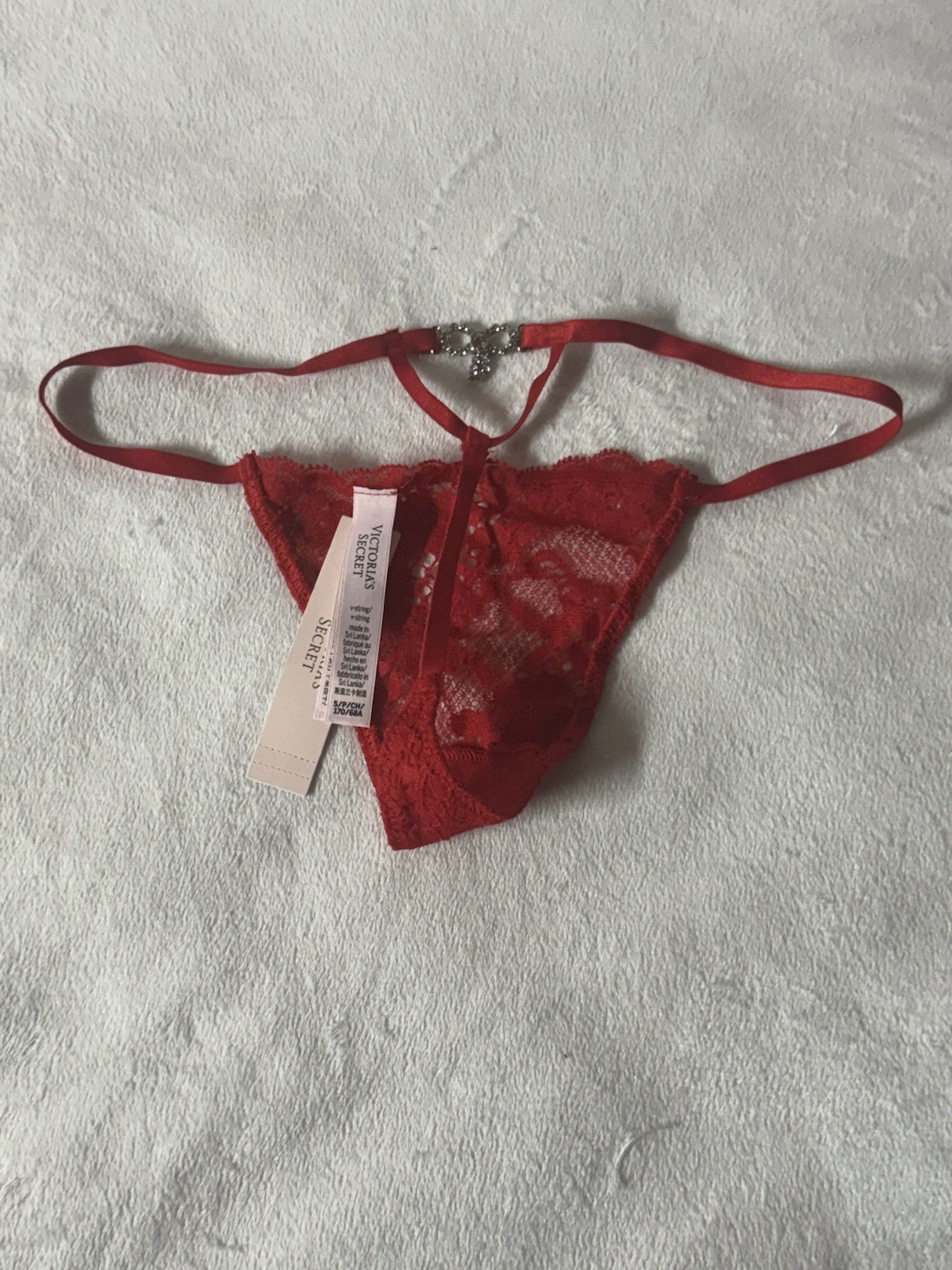 Victoria’s Secret Luxe Lace V-String Panty – Red Crystal Logo – NWT Small