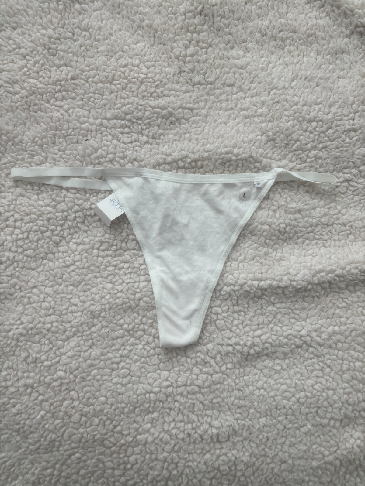 Aerie Women’s/ V-String Thong Panties/ White/ Size L/ NWT