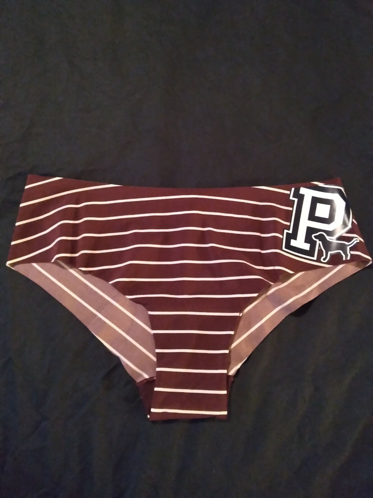 VICTORIA SECRET PINK SEAMLESS TAGLESS NO SHOW STRIPED BURGANDY CHEEKSTER NWT L