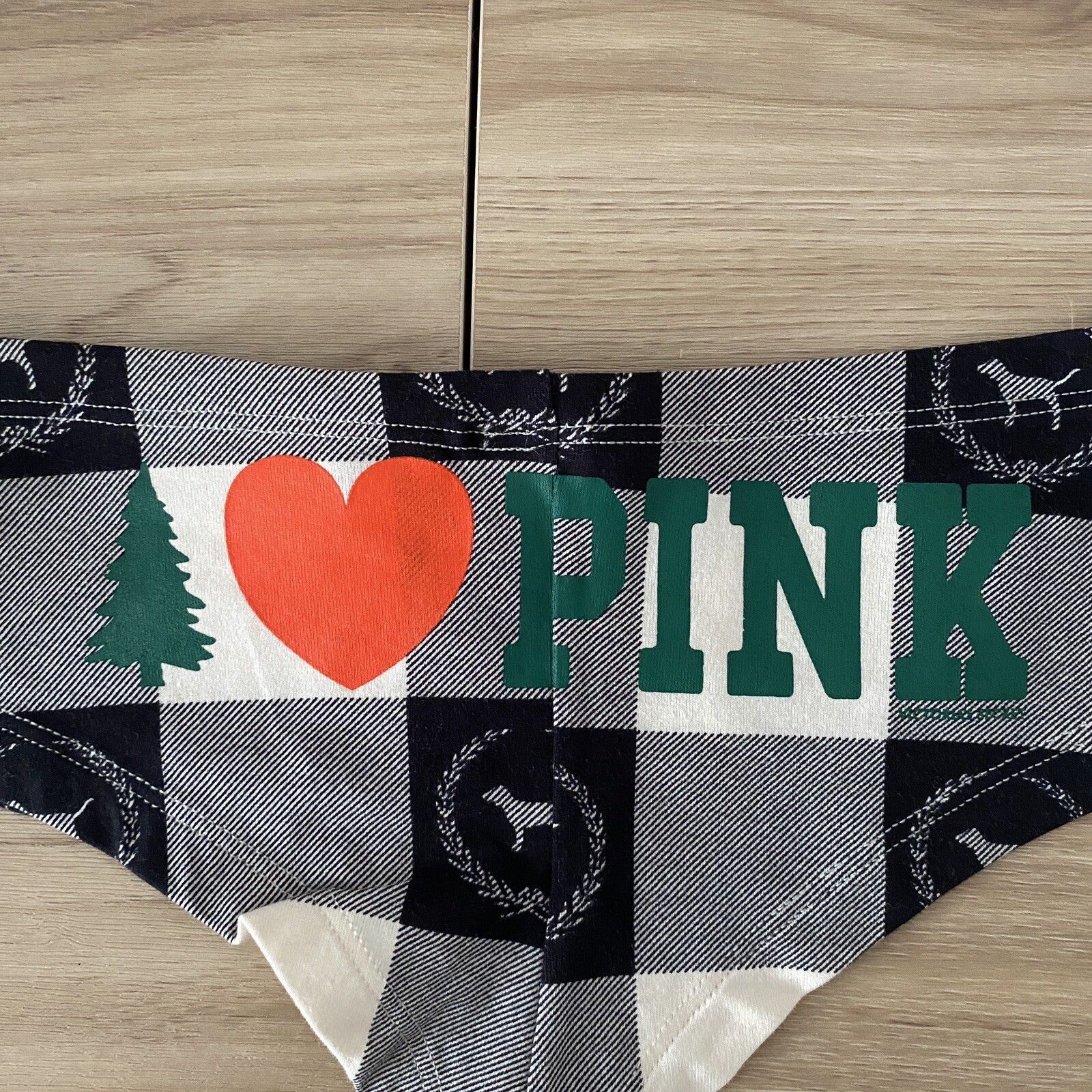 NWT Victoria Secret PINK – Black Grey White Plaid Tree Heart Cheeky Hipster – XS