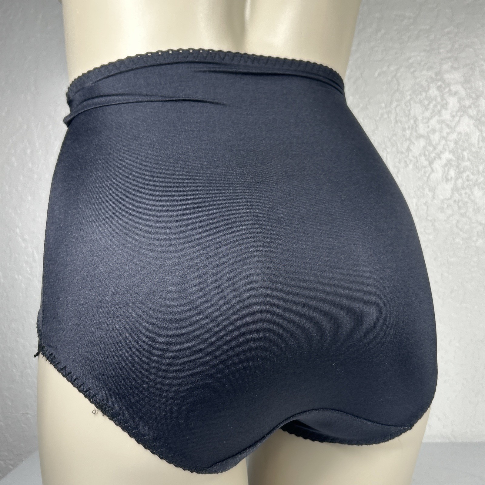 Rago Light Shaping Panty Brief Women’s Size XL/32 Black Style 919 Floral NWT