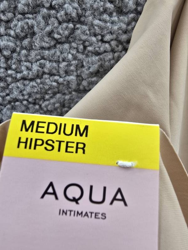 AQUA Stretch Seamless Hipster Underwear Women’s M Latte Cafe Solid Pull On
