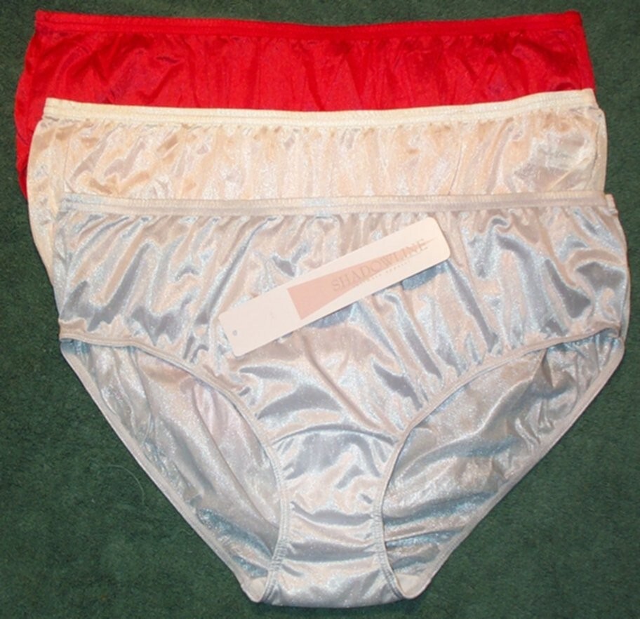 3 Pair Size 8 Assorted ShadowLine Hidden Elastic Hipster Red, Ivory, & Silver