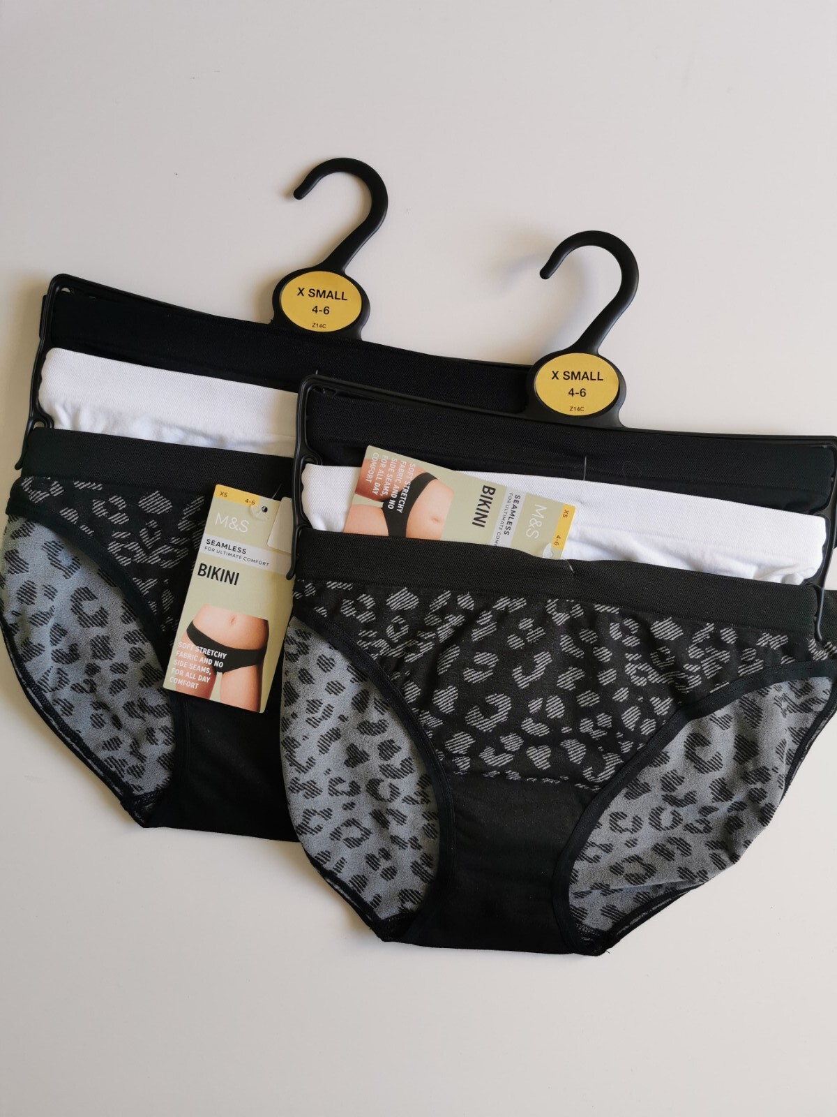 M&S 2x3pk Seamless Bikini Knickers, Uk XS (4-6), Black/White