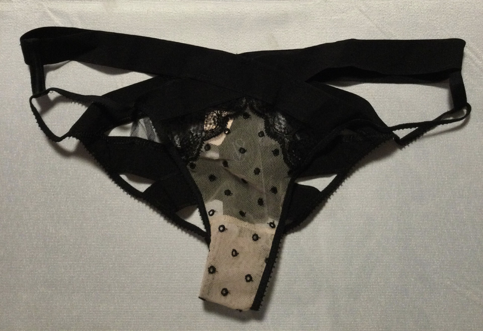 New Victorias Secret Designer Collection Mesh Lace Cut Out Strappy M Panty N6990