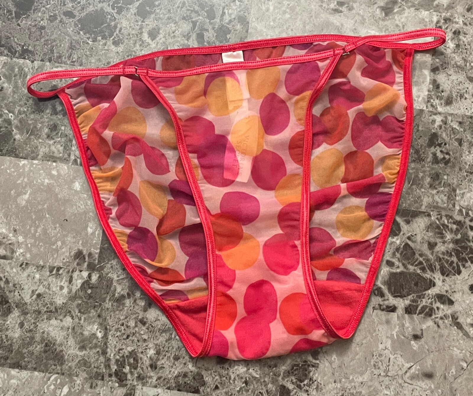 NWT VICTORIA’S SECRET M PINK POLKA DOT SHEER VINTAGE RARE STIRNG BIKINI PANTIES