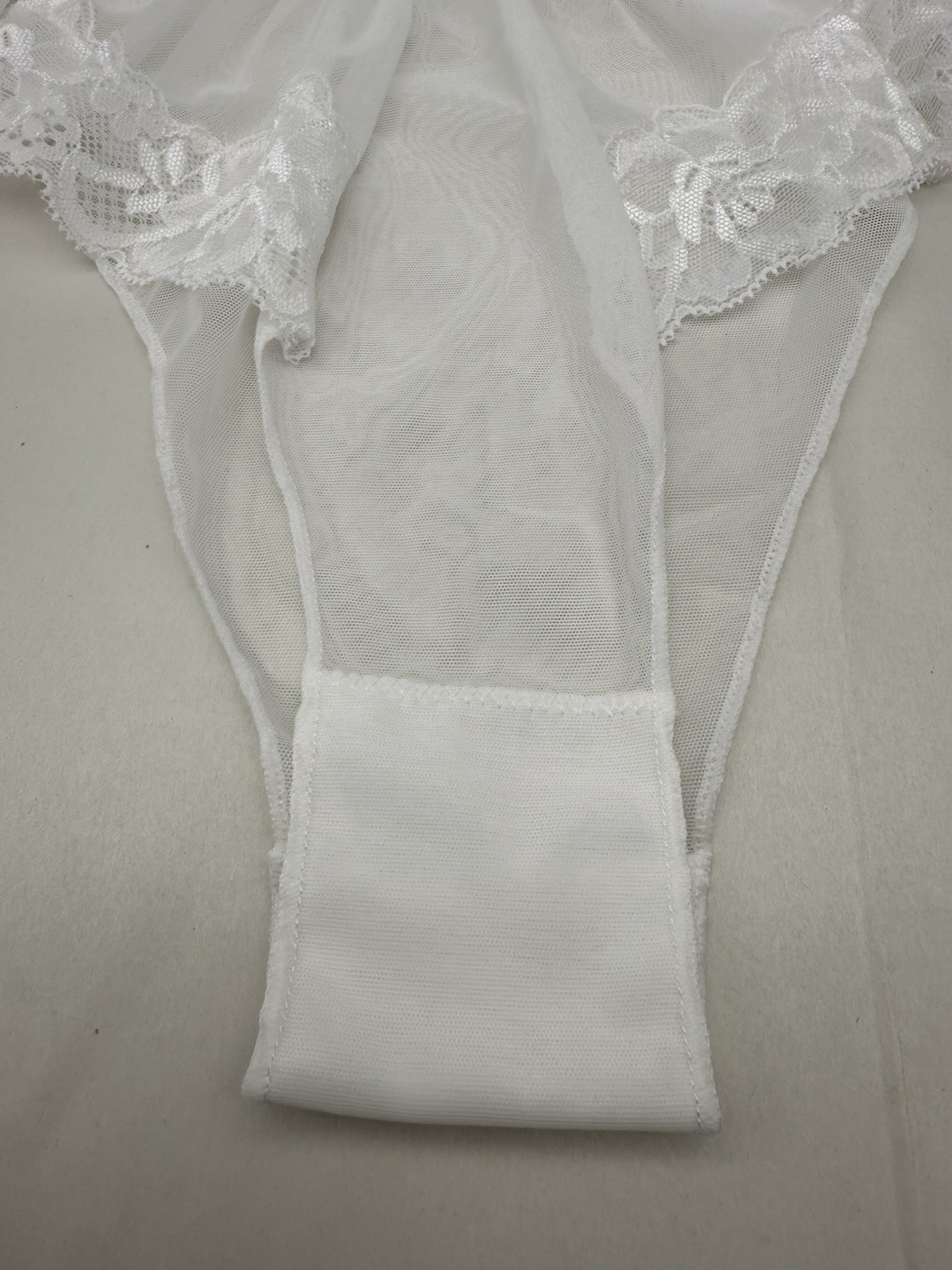 Women’s Lace Sheer Ruffle Thong Panties Bowknot Mid Rise Comfortable Underwear M