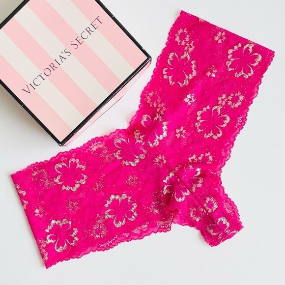 XXL Victoria’s Secret Body by Victoria fuchsia floral lace shortie panties