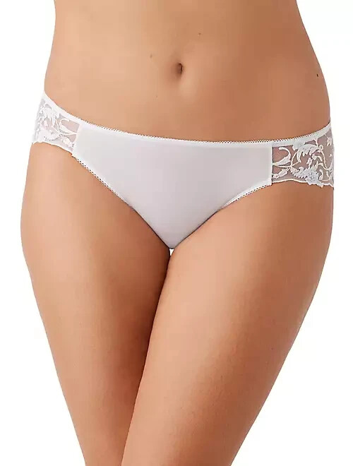 Wacoal L112164 White Dramatic Interlude Embroidered Bikini Panty Size 7/L