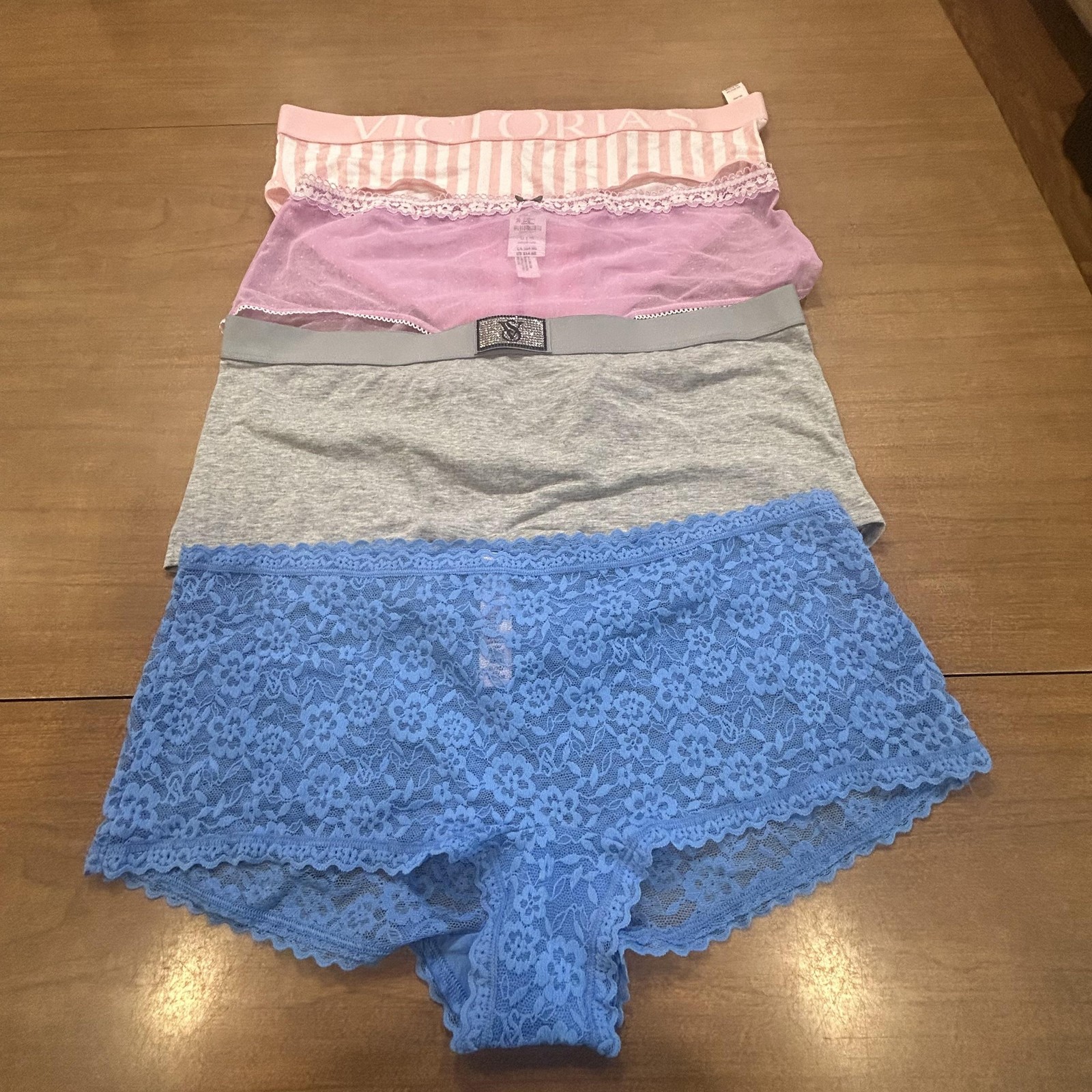 Victoria’s Secret Panties Womens XL Multicolor Boyshort 4 Pack Lace Rhinestone