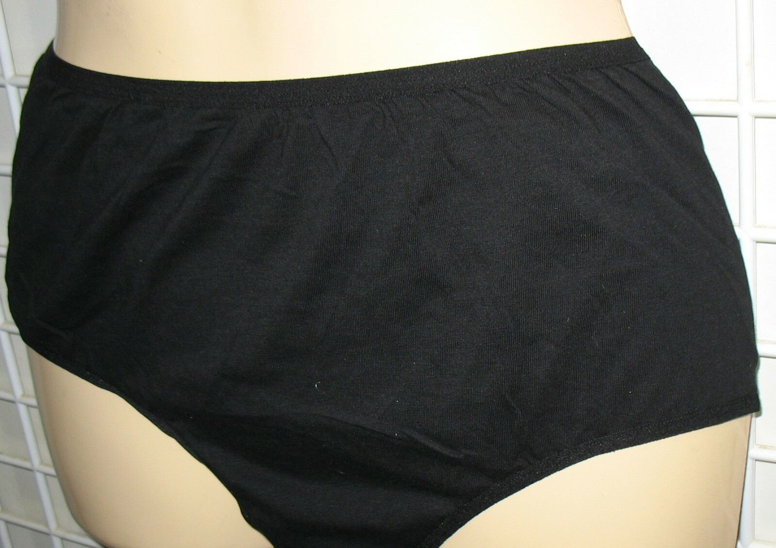 DELTA – NEW – LARGE – BLACK – 100% COTTON PANTY BRIEF
