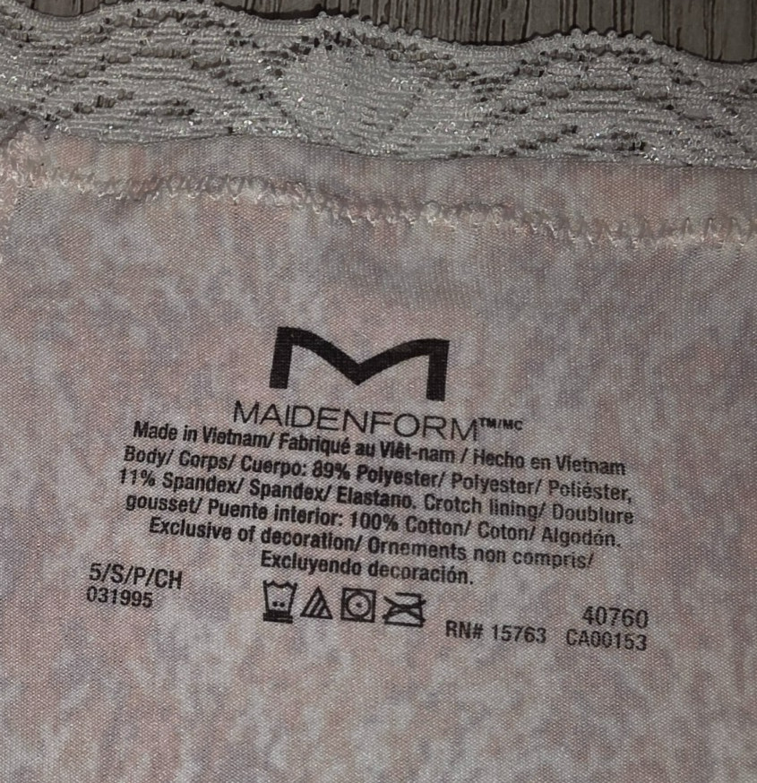 33 Piece Bras & Brief Panties – SIZE Small (5) – 33-Pack – Wholesale – Clearance
