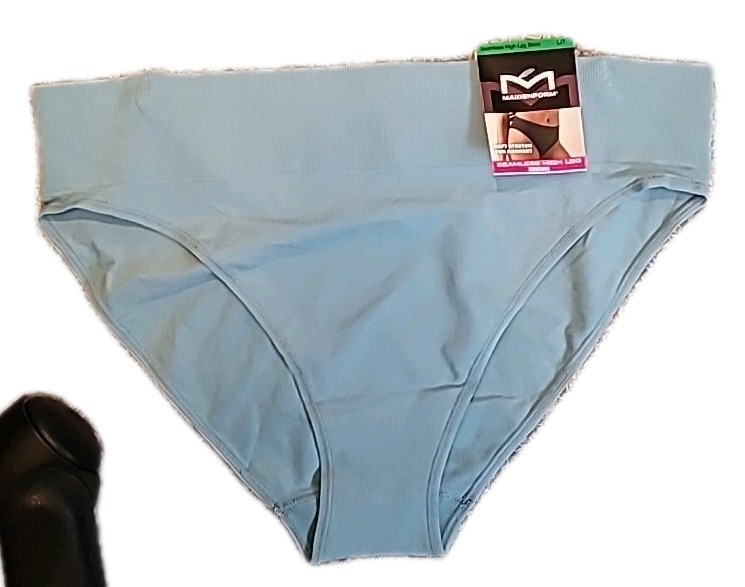Maidenform Seamless Hugh Leg Bikini. DM2317. Blue. Sz L/7