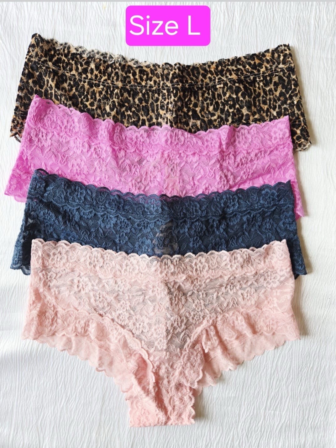 Victoria Secret Pink 4 pieces Size L