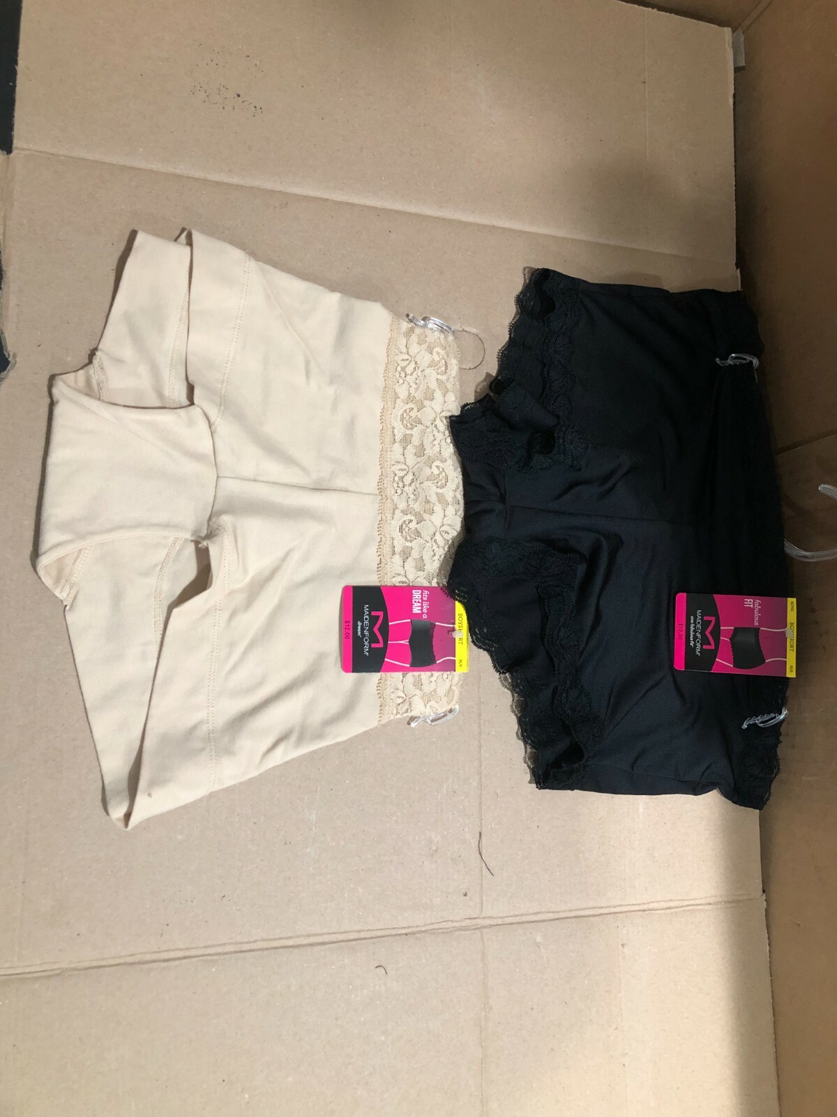 (2 Pcs) Maidenform Dream Cotton w/Lace Boyshort & Fabulious Blk w/Lace Size M