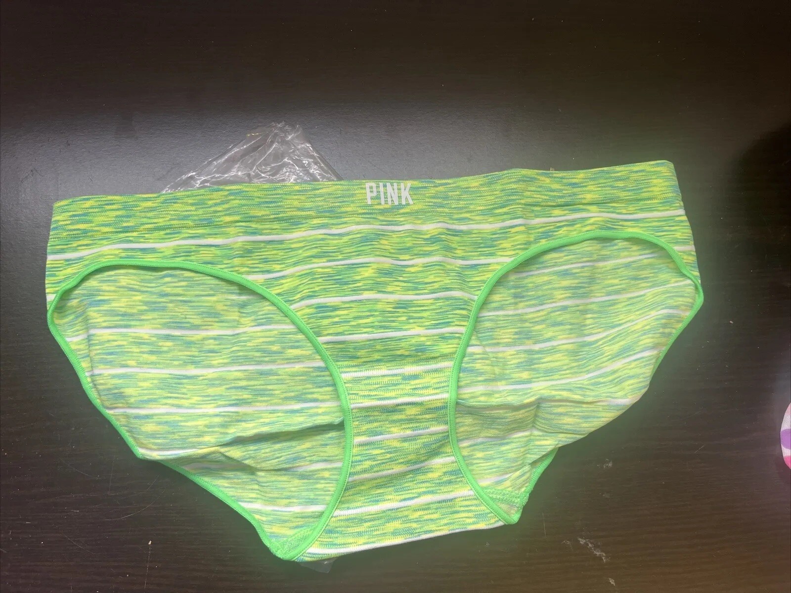 Victoria’s Secret Pink Low Rise seamless bikini panty M NWT Panties N Green