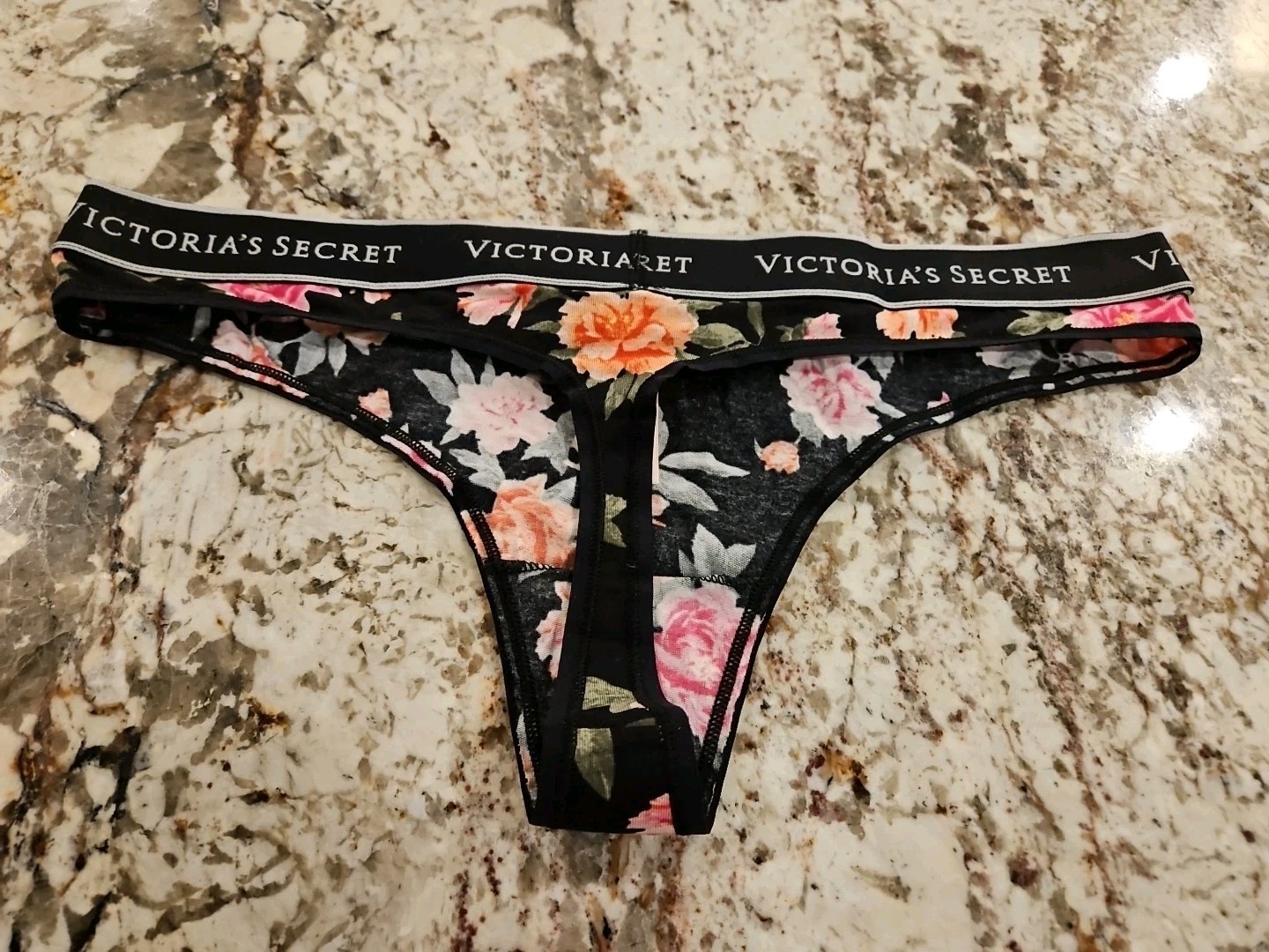 NWT Victoria’s Secret Black & Pink Floral Thick Waistband Thong Panties Large