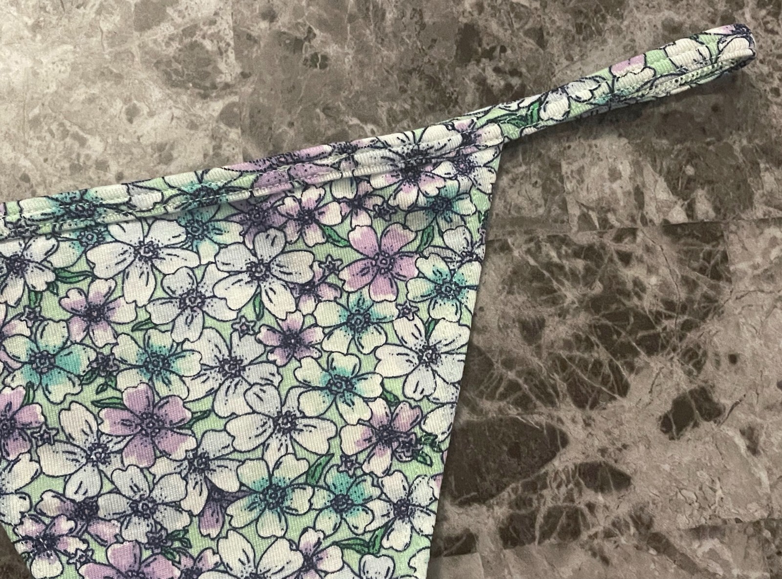 NWT VICTORIA’S SECRET GREEN PURPLE FLORAL STRETCH V STRING THONG PANTIES
