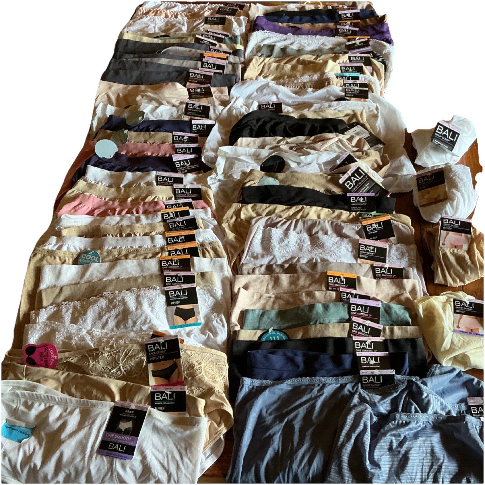 Bali Panties Lot of 74 many Colors Sizes, Lace, brief Seamless lot of 74 nwt