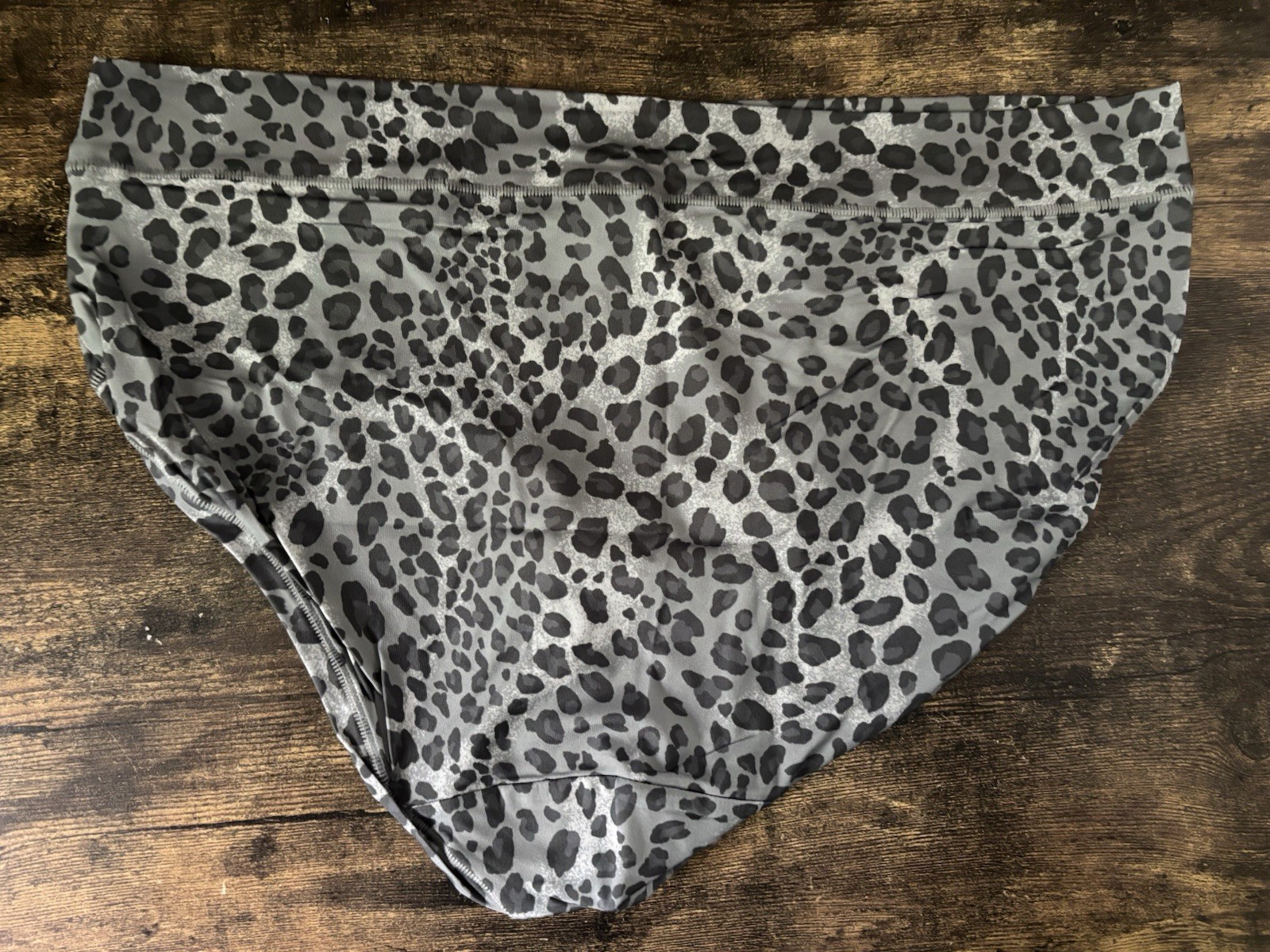 Plus Size 14/16 Lane Bryant Cacique Comfort Bliss Hipster Gray Cheetah Leopard