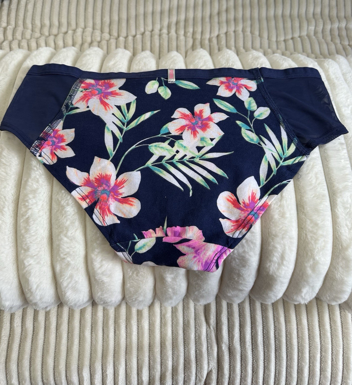 Victoria Secret Pink Navy Blue With Floral Print And Mesh At The Side Year 2018